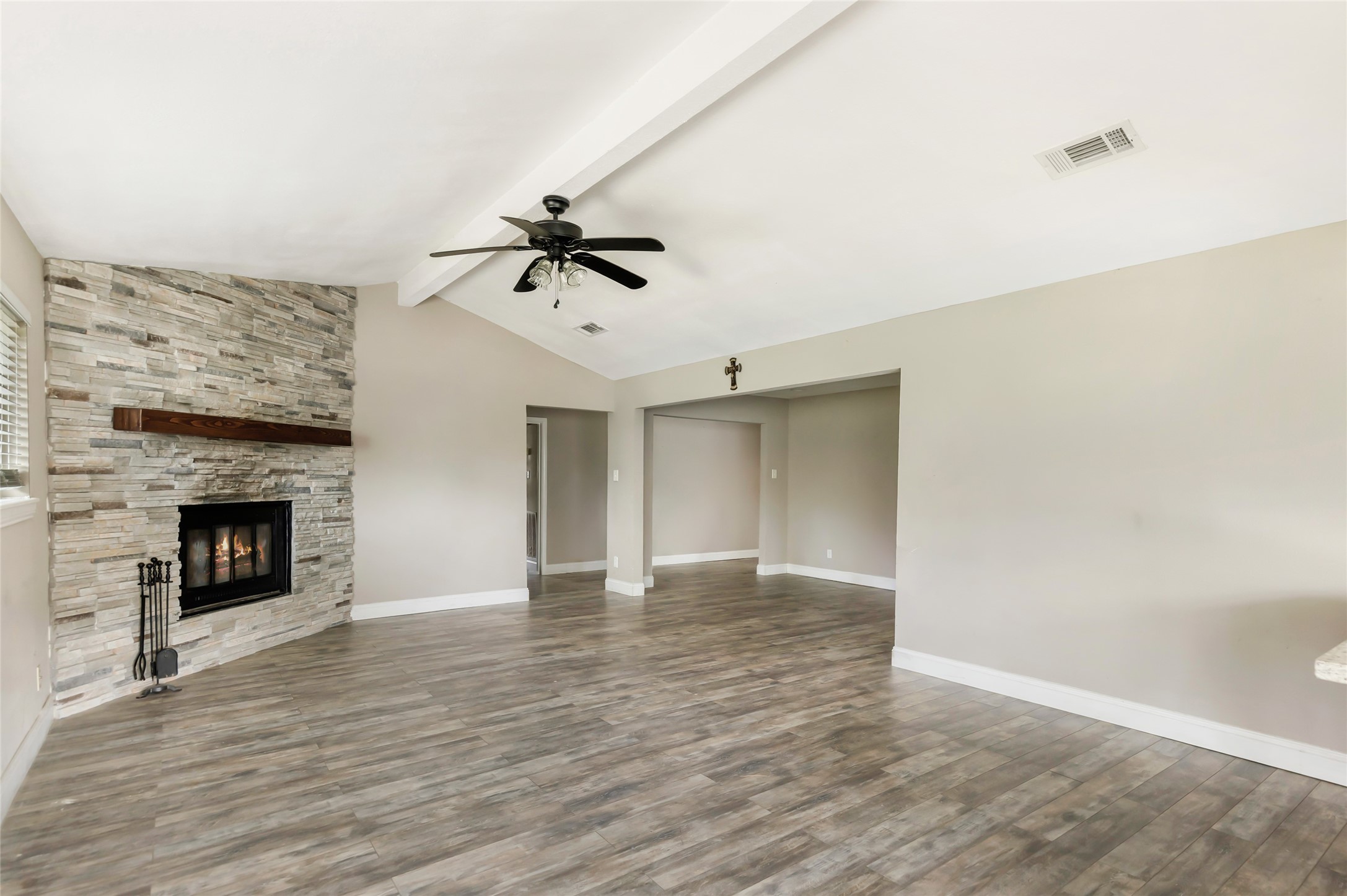 20906 Flaming Arrow Trail Property Photo 14