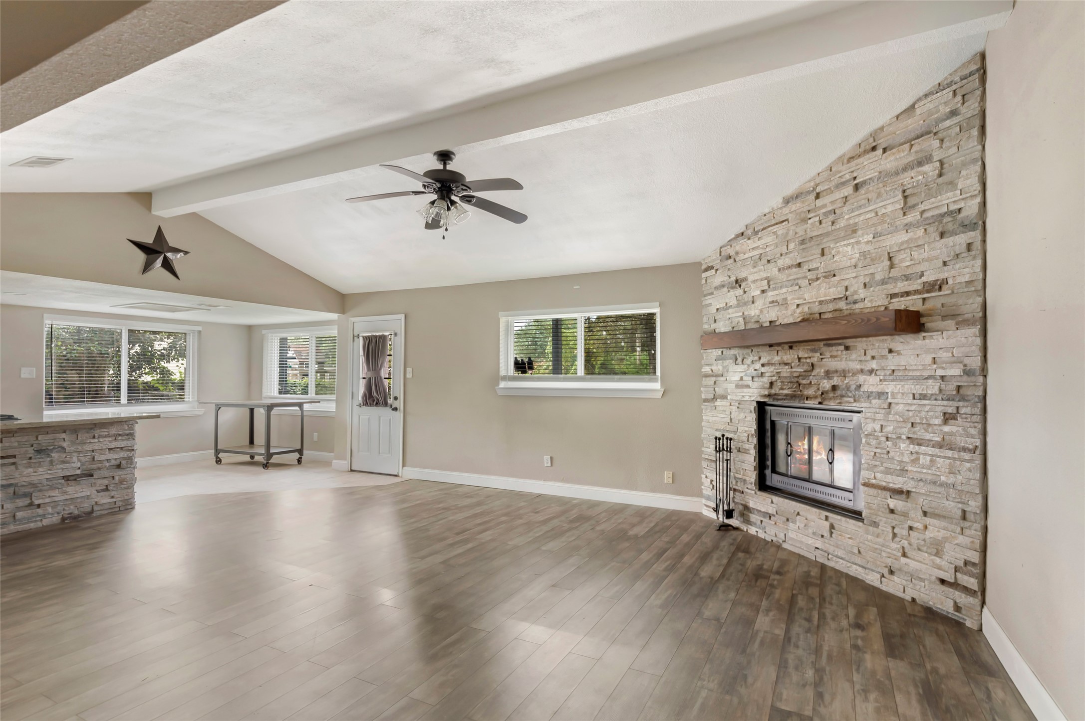 20906 Flaming Arrow Trail Property Photo 15