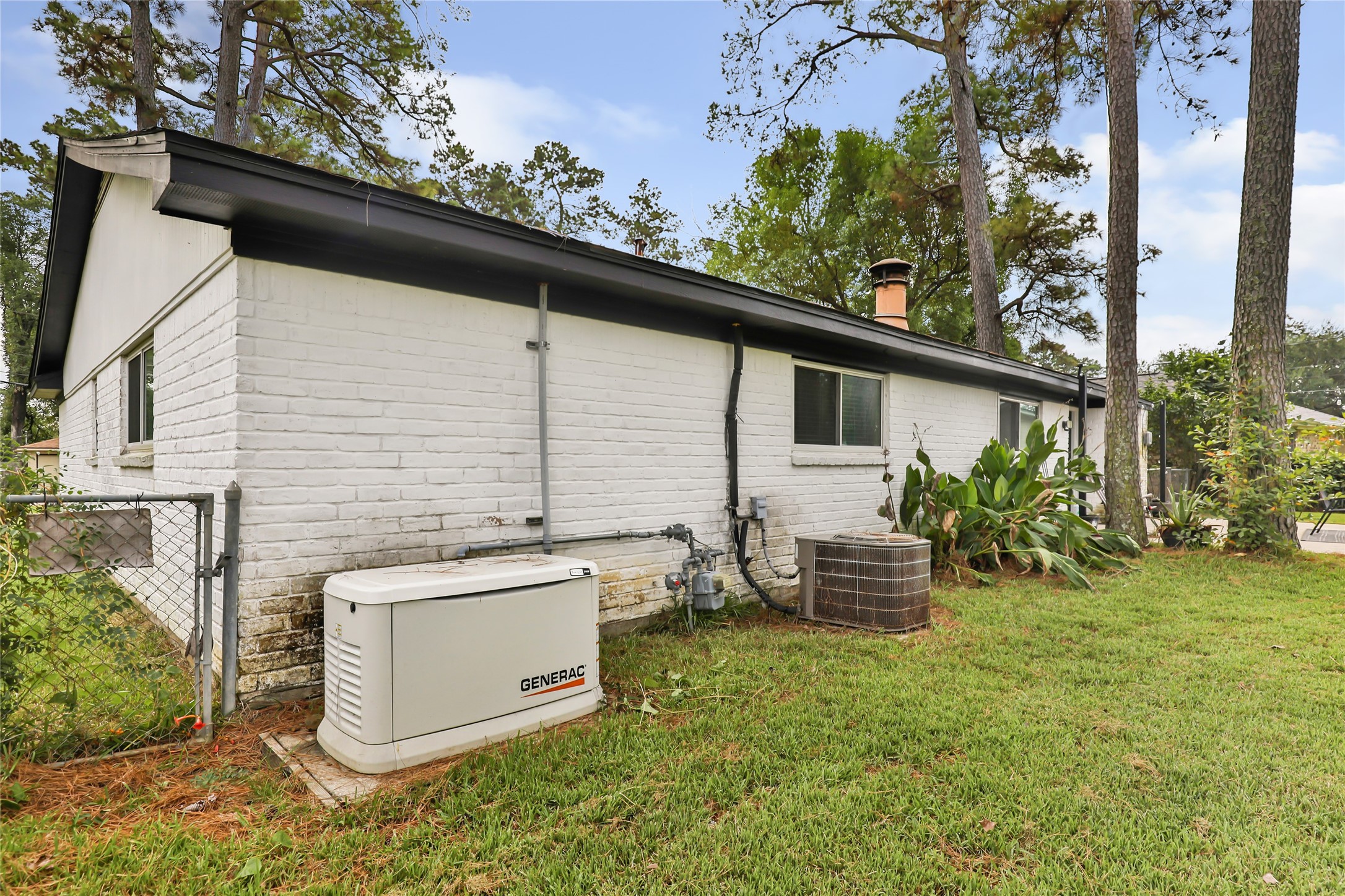 20906 Flaming Arrow Trail Property Photo 32