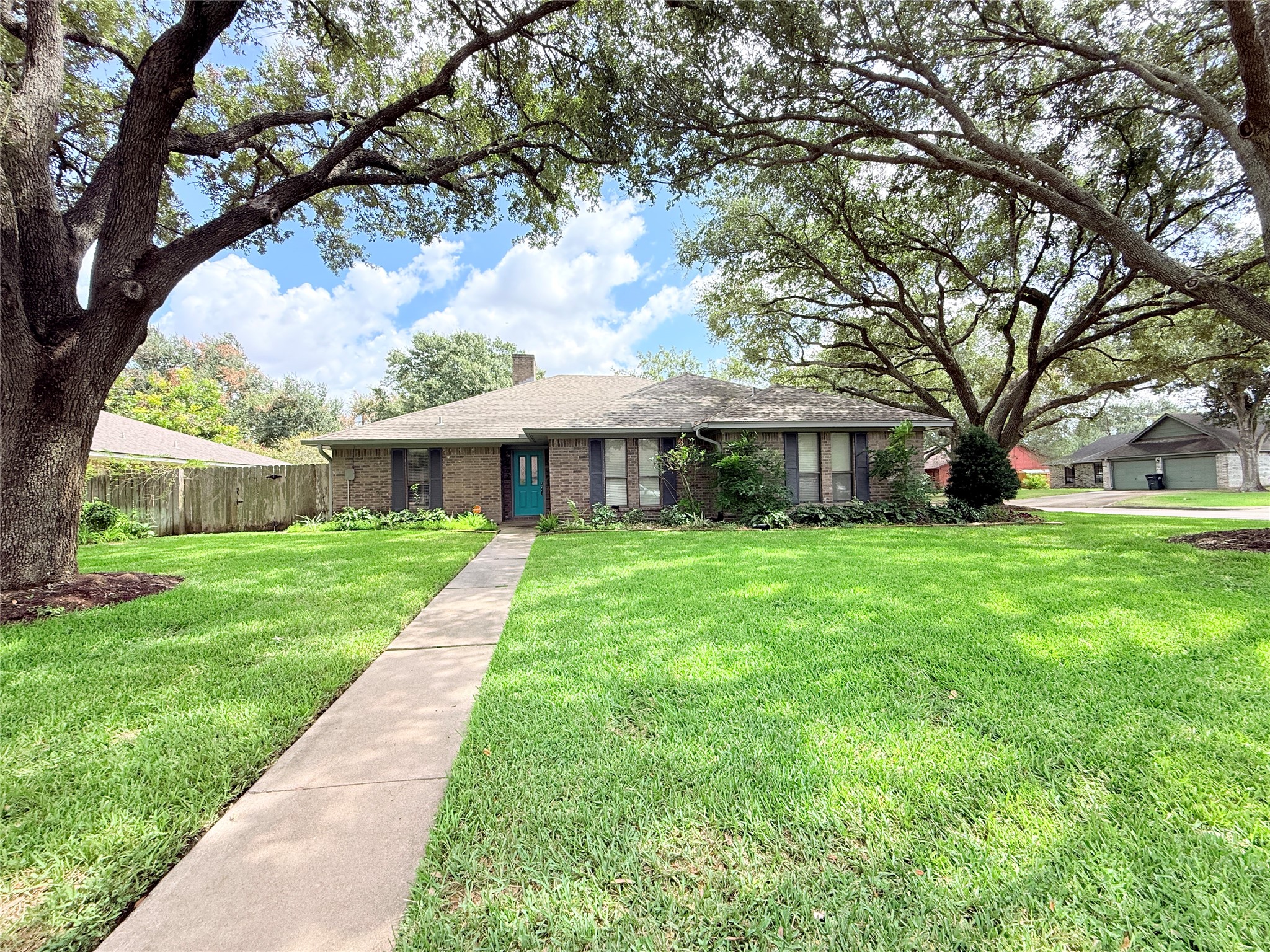 2902 Willow Creek Drive Property Photo 35