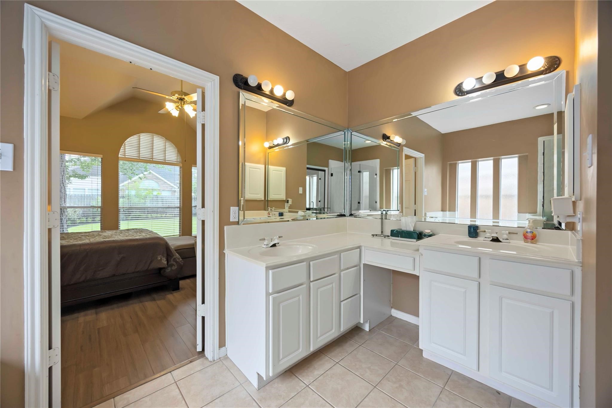 13611 Delacey Lane Property Photo 14