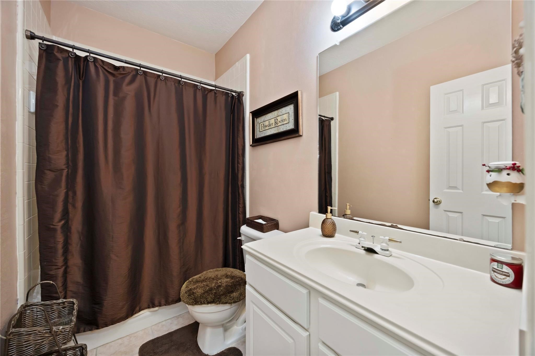13611 Delacey Lane Property Photo 16