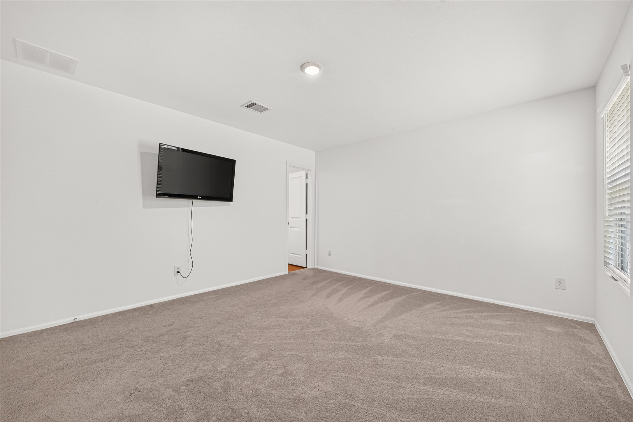 326 Riverwood Village Lane Property Photo 18