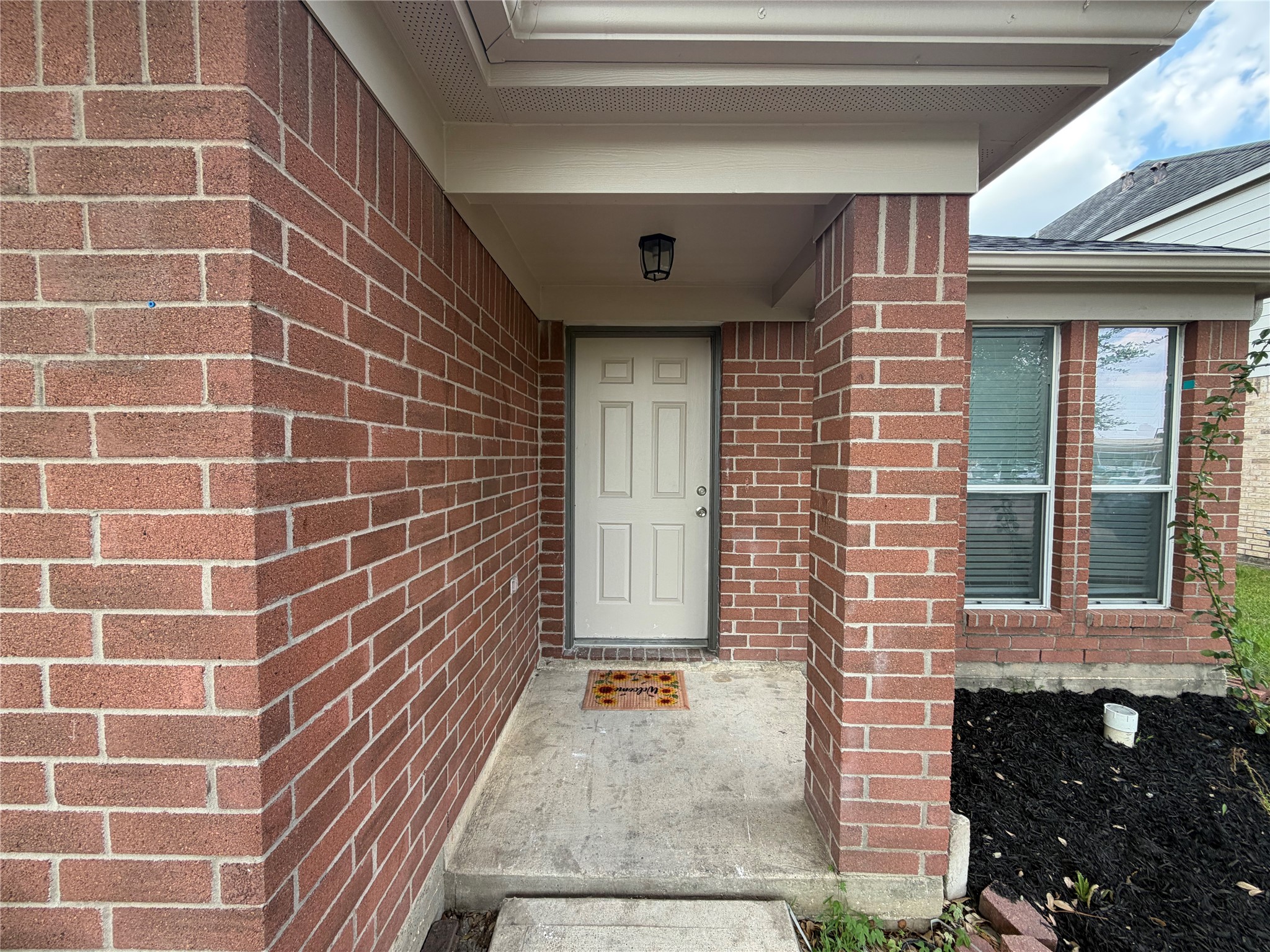 15327 Trecastle Drive Property Photo 3