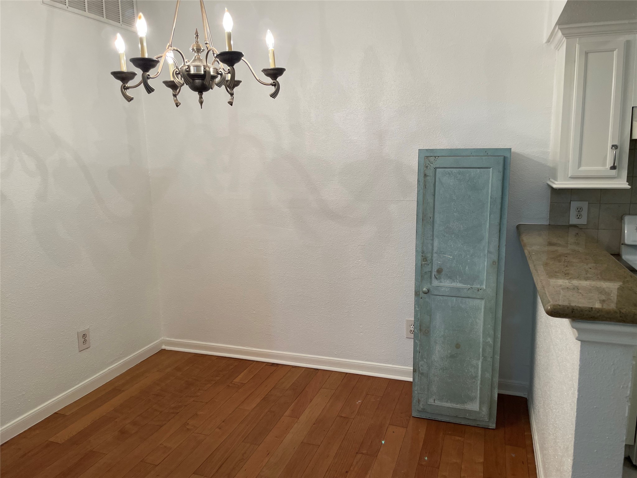 2100 Tanglewilde Street 597 Property Photo 4