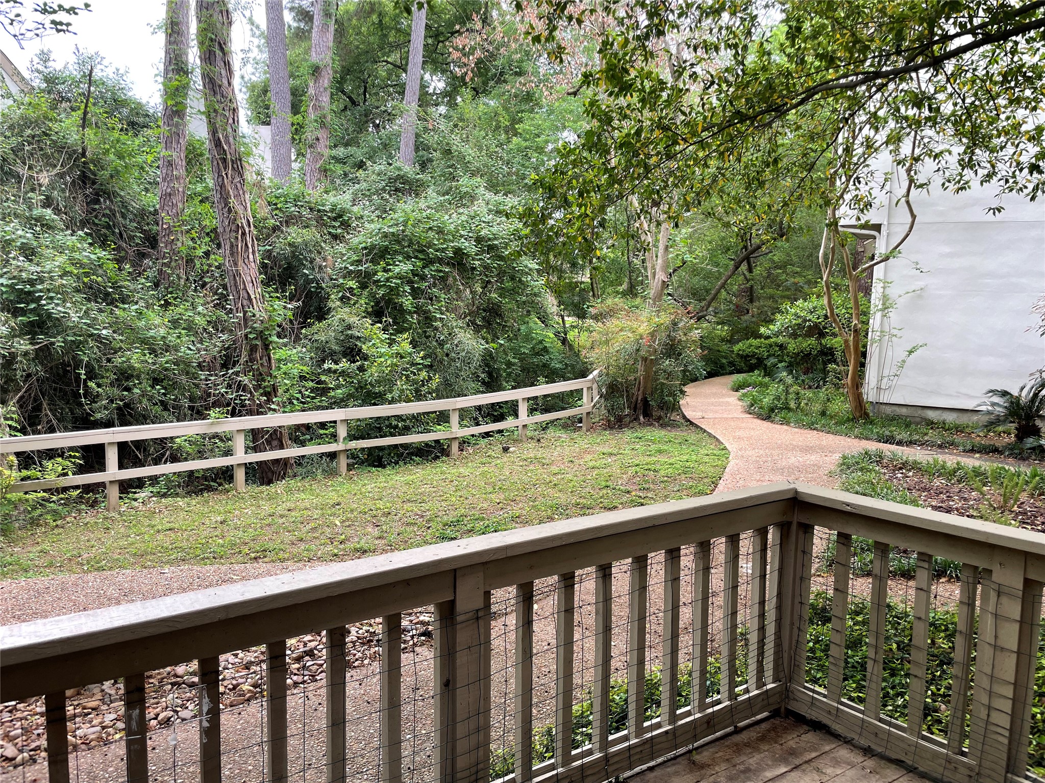 2100 Tanglewilde Street 597 Property Photo 9
