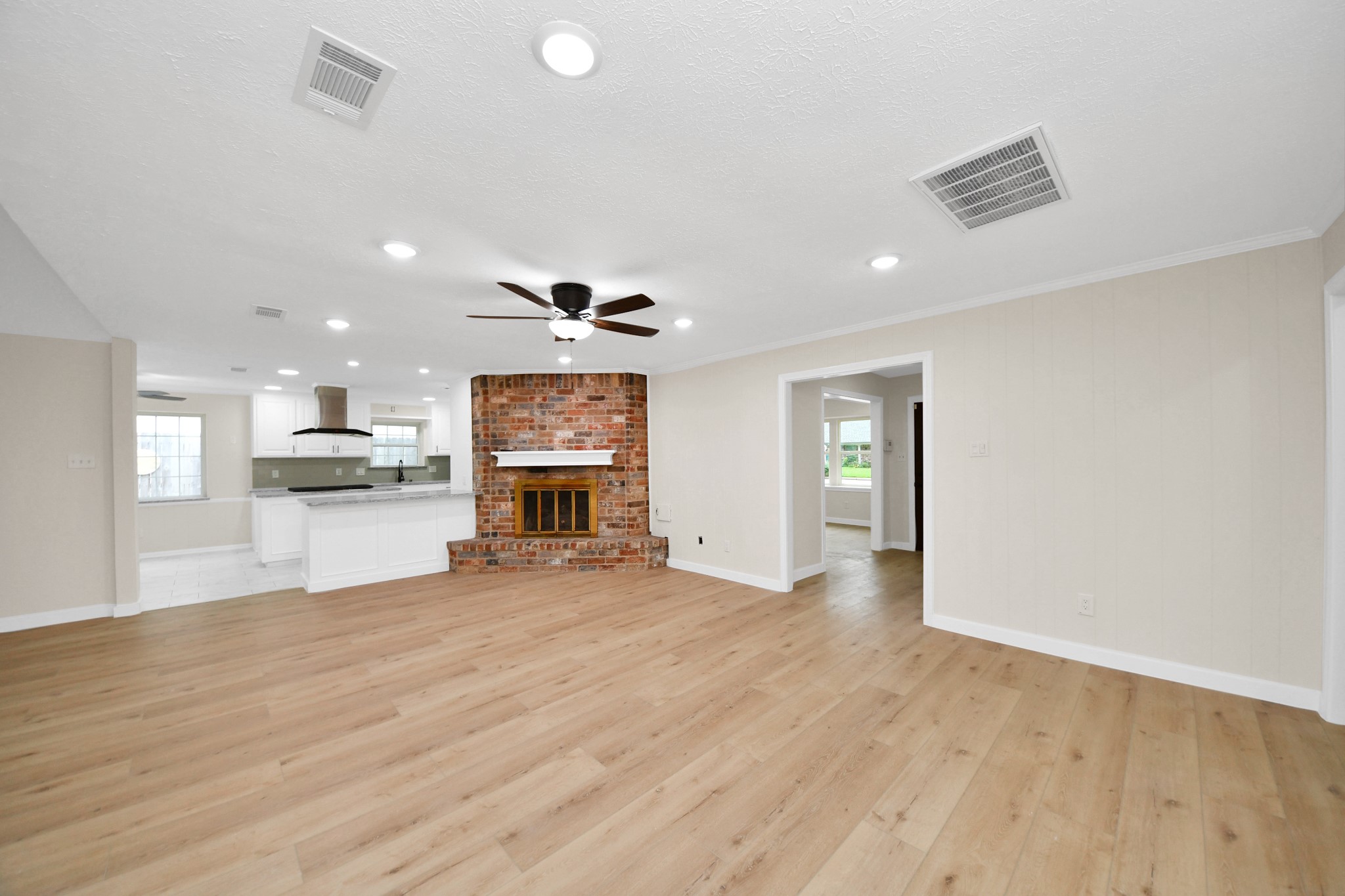 25511 Many Oak Drive Property Photo 9