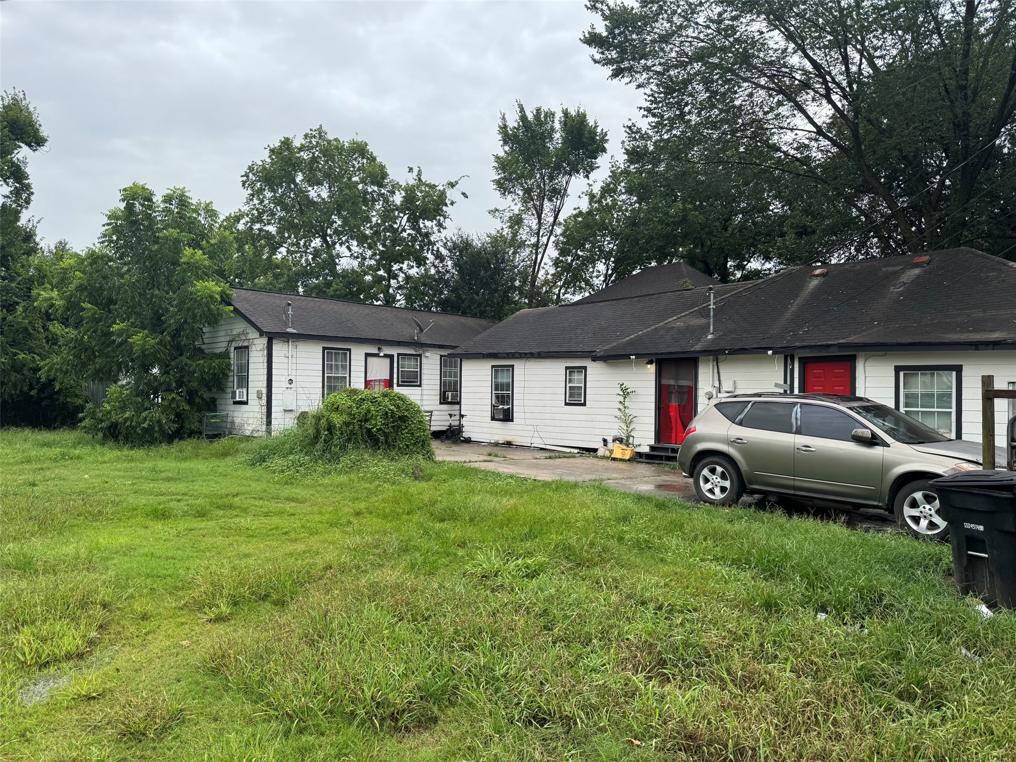 2512 Altoona Street Property Photo 2