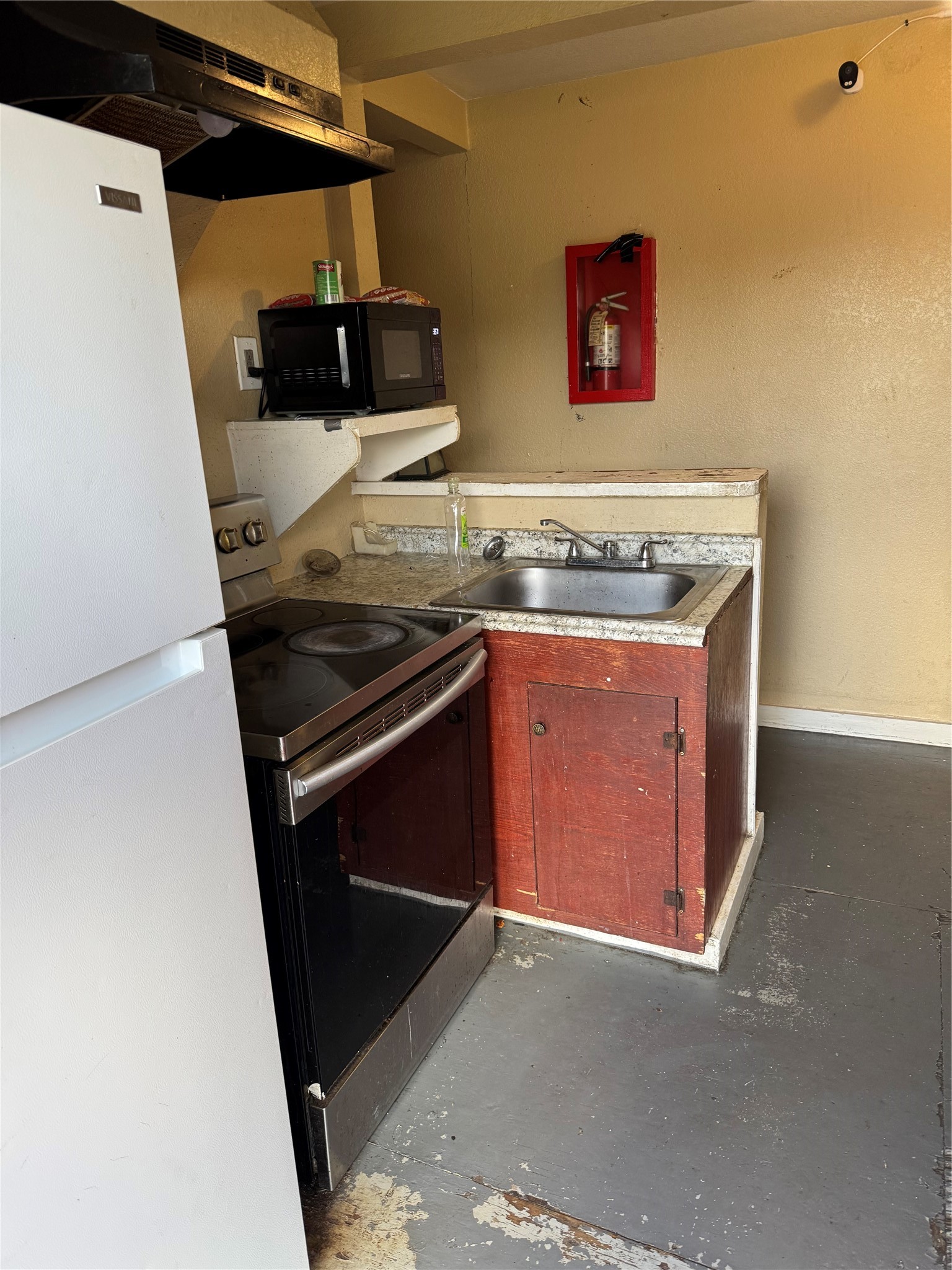2512 Altoona Street Property Photo 10