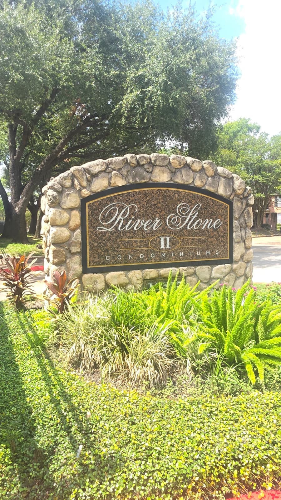10855 Meadowglen Lane 927 Property Photo 1