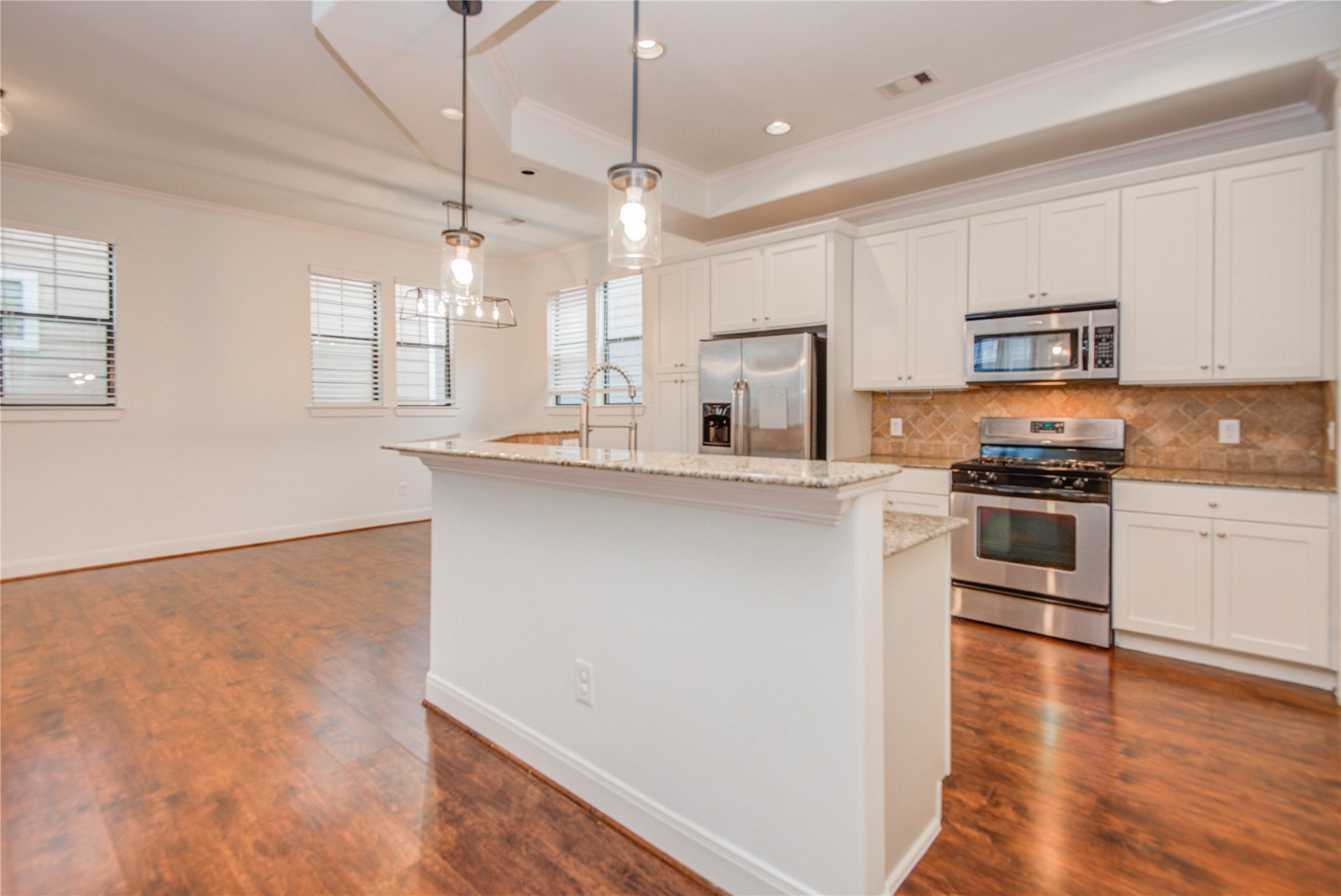 2414 Charleston Street B Property Photo 13