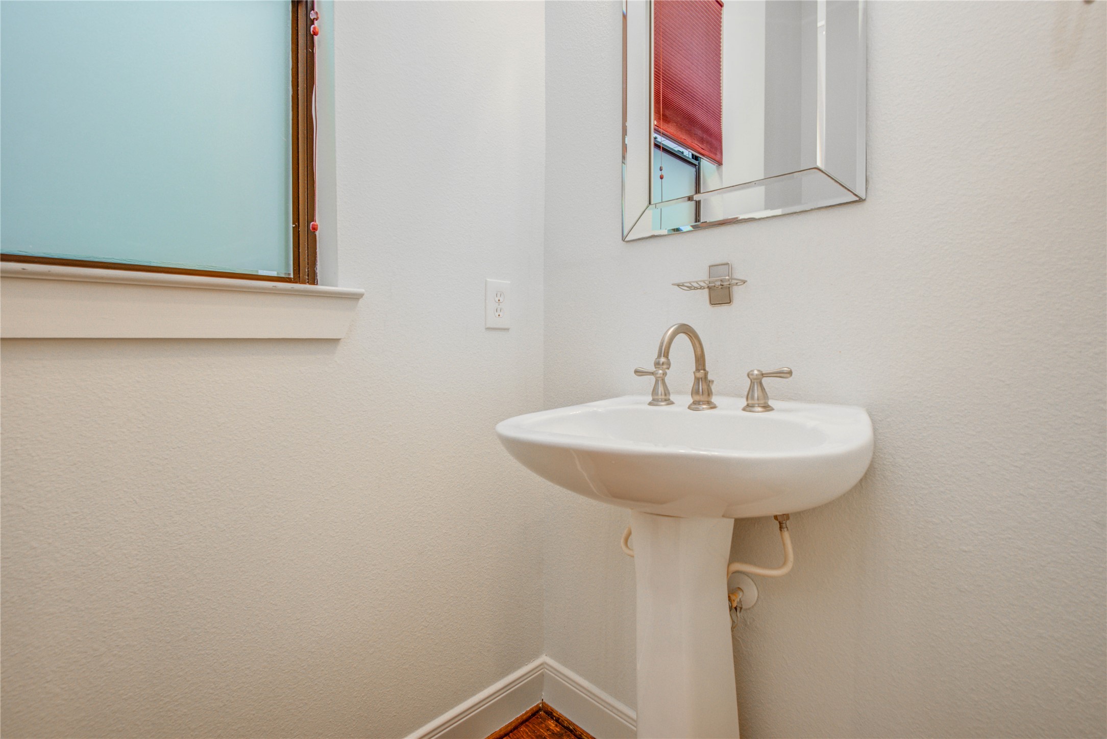 2414 Charleston Street B Property Photo 17