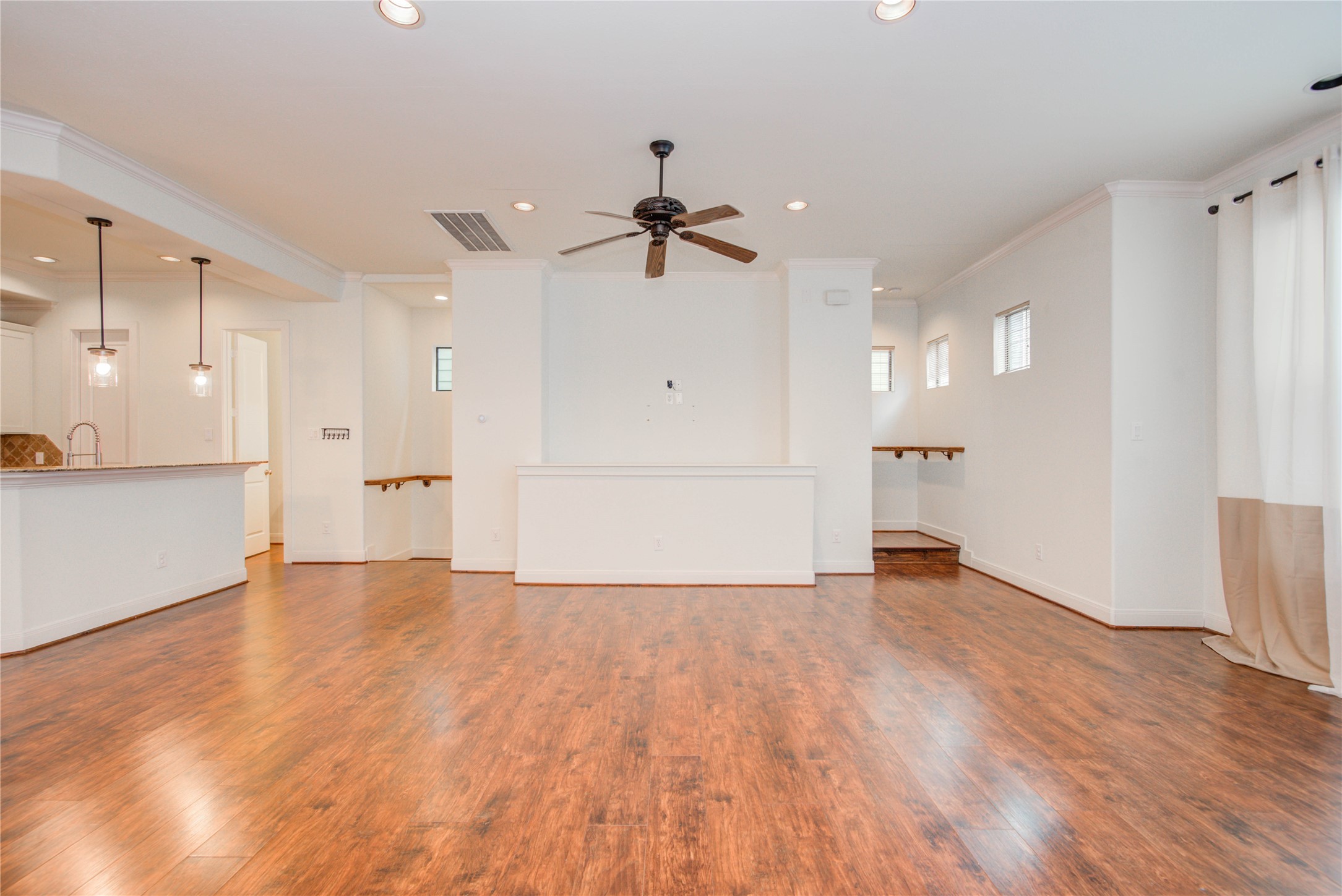 2414 Charleston Street B Property Photo 21