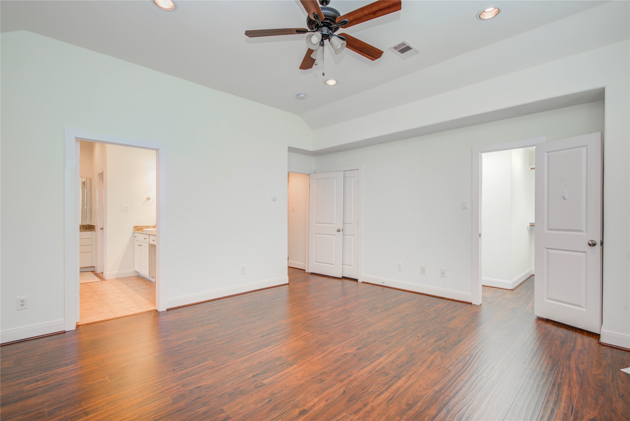 2414 Charleston Street B Property Photo 27