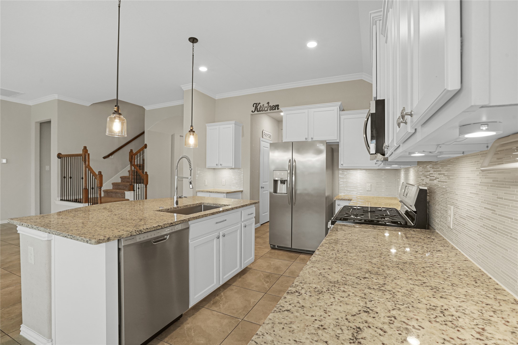 8903 Lost Castle Way Property Photo 8