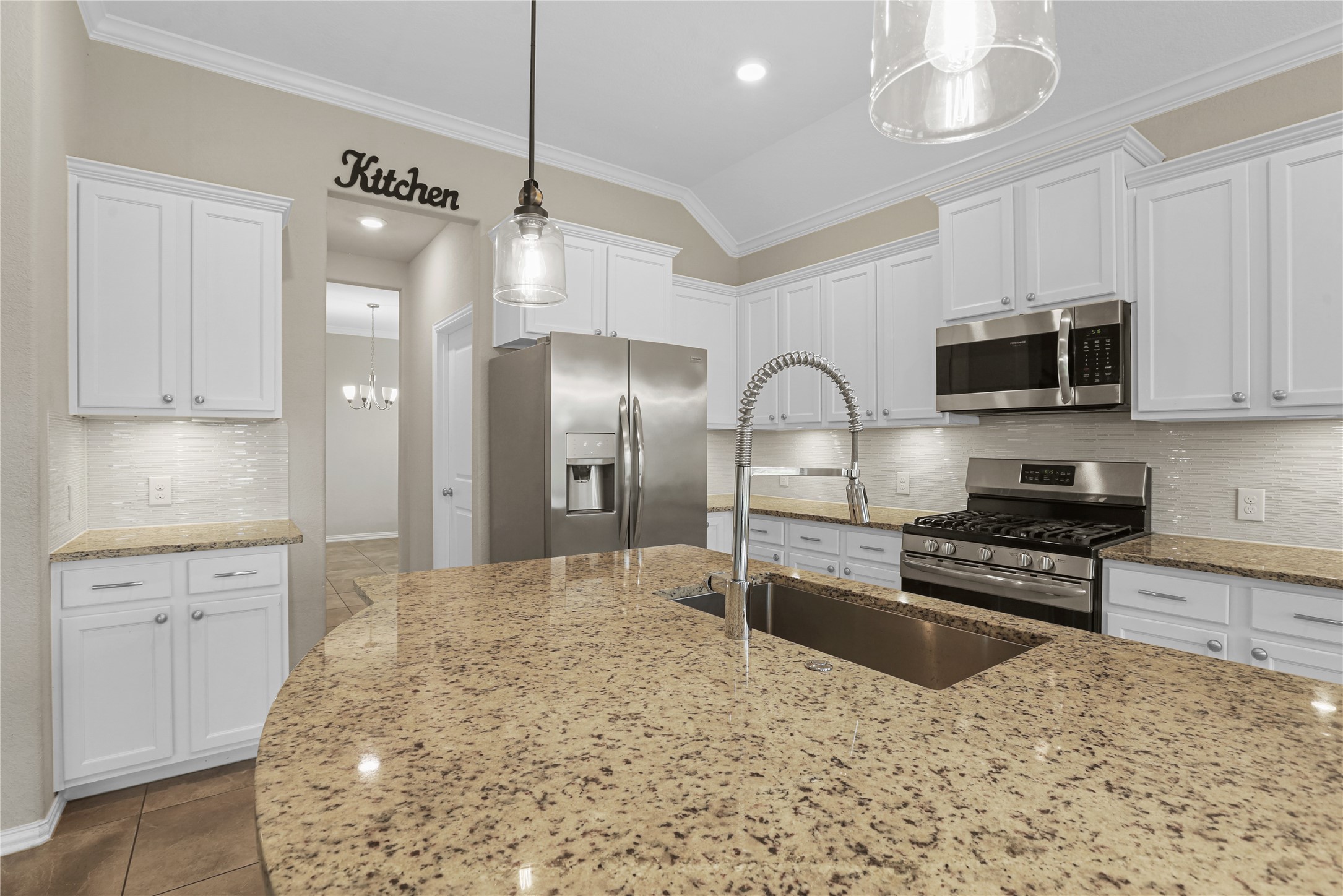 8903 Lost Castle Way Property Photo 10