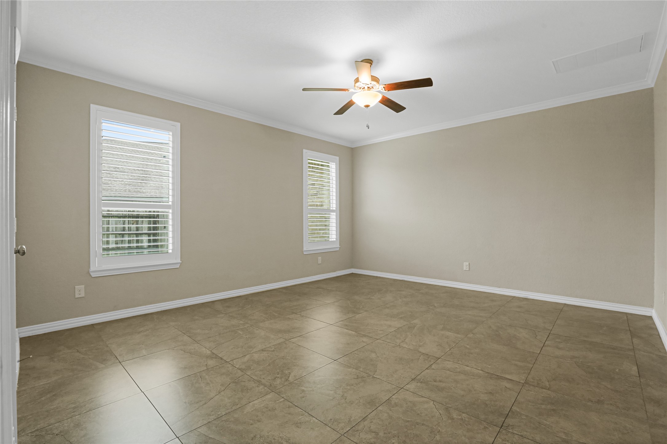 8903 Lost Castle Way Property Photo 15