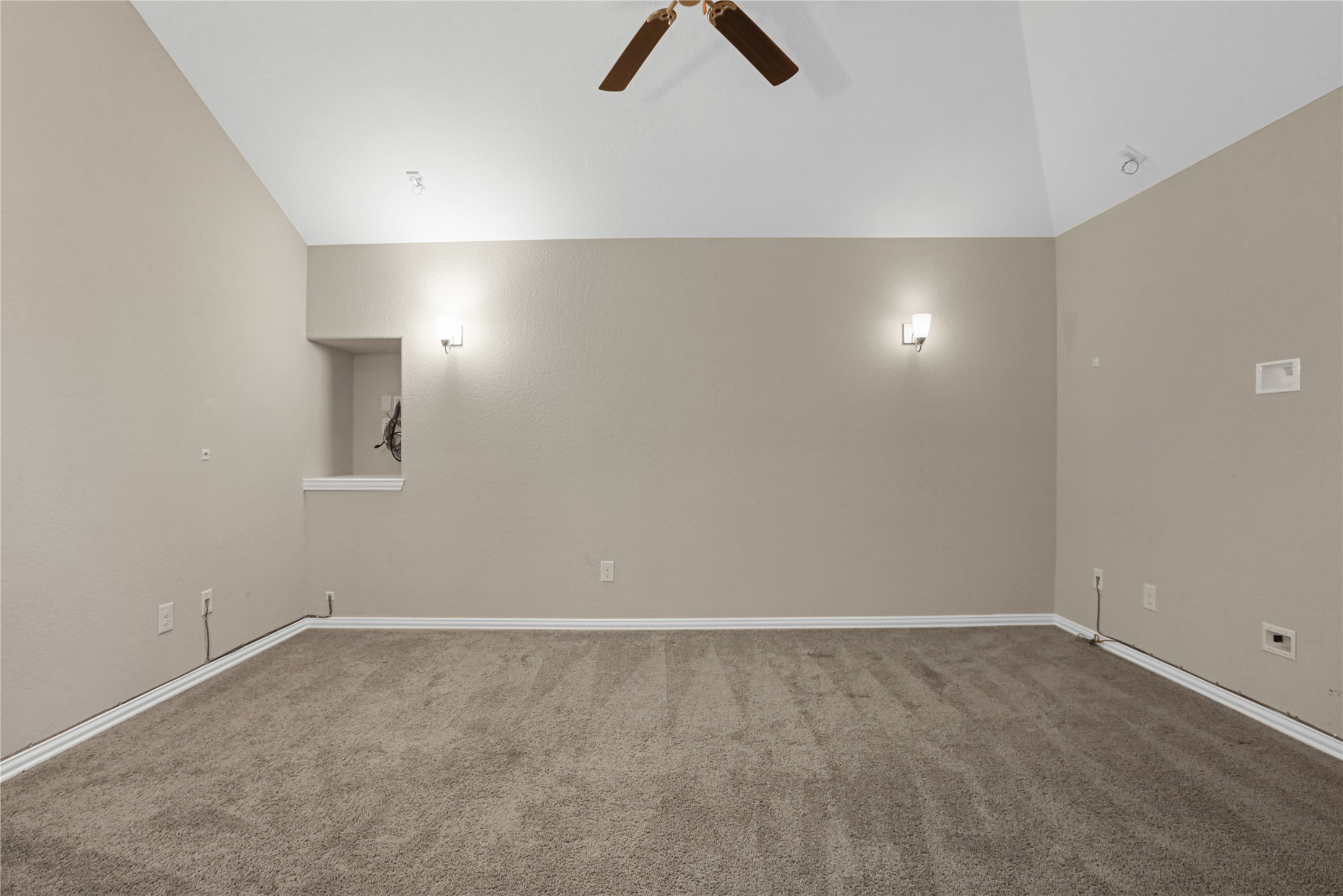8903 Lost Castle Way Property Photo 33