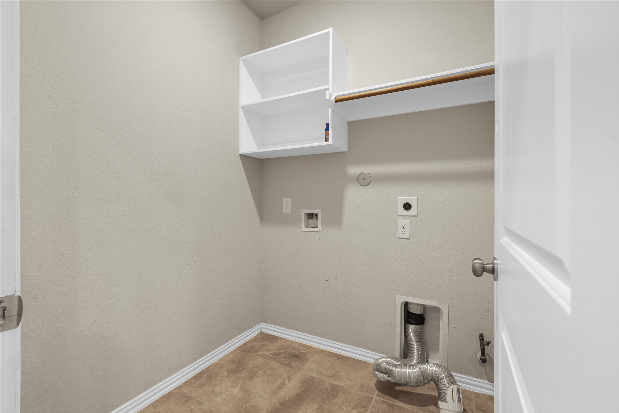 8903 Lost Castle Way Property Photo 34