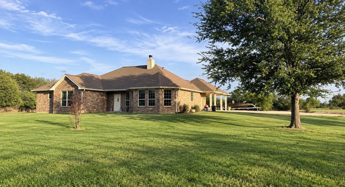 1903 Fm 2915 Property Photo 1