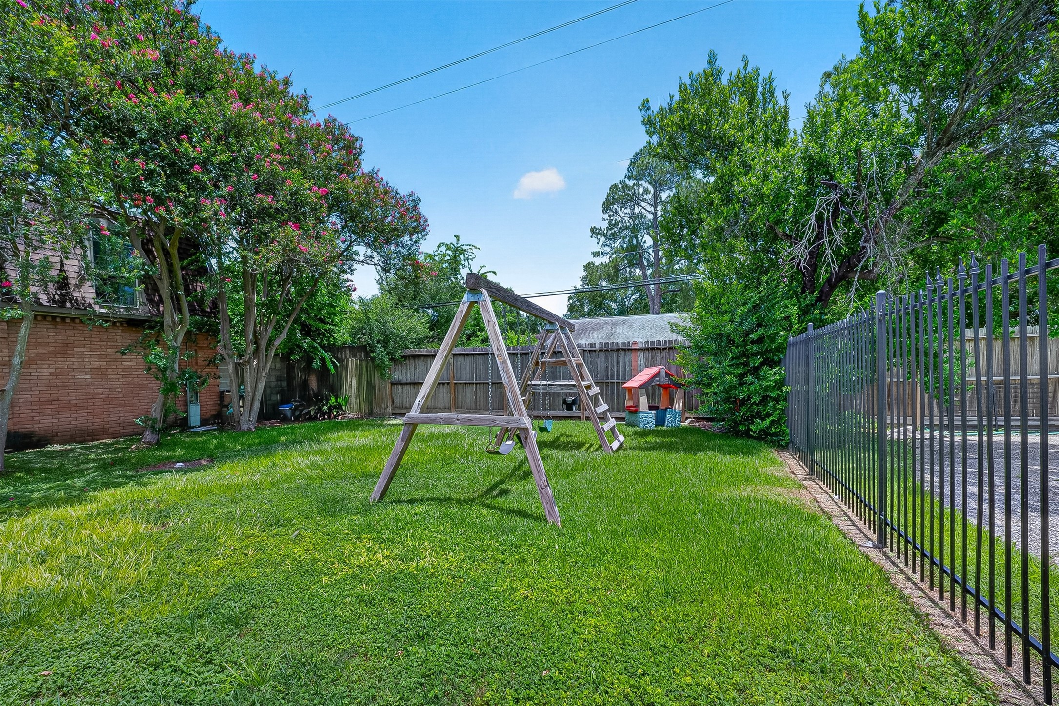 1220 Shadowdale Drive 6 Property Photo 25