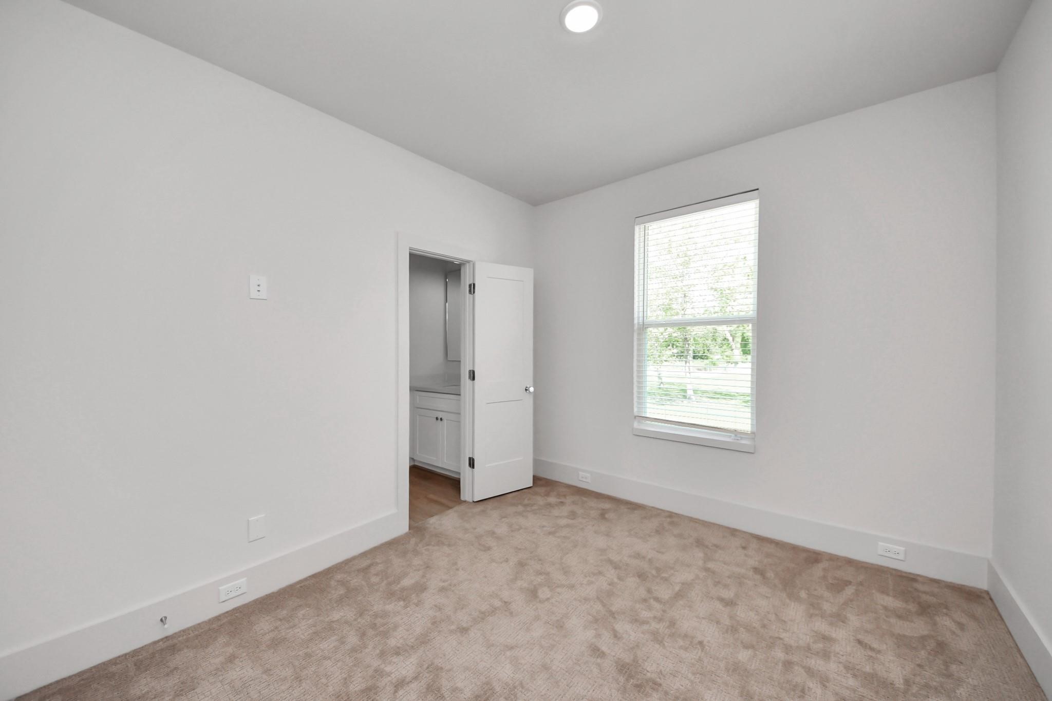 1043 Glen Avenue Property Photo 21