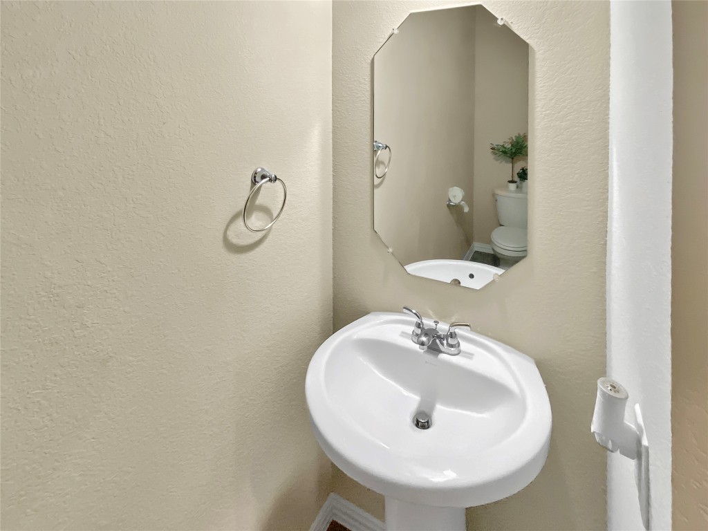 11922 Amber Oak Way Property Photo 15