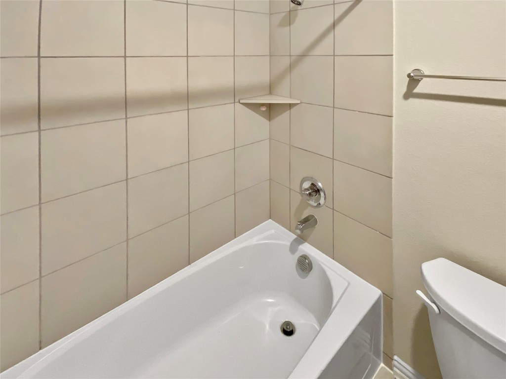 11922 Amber Oak Way Property Photo 29