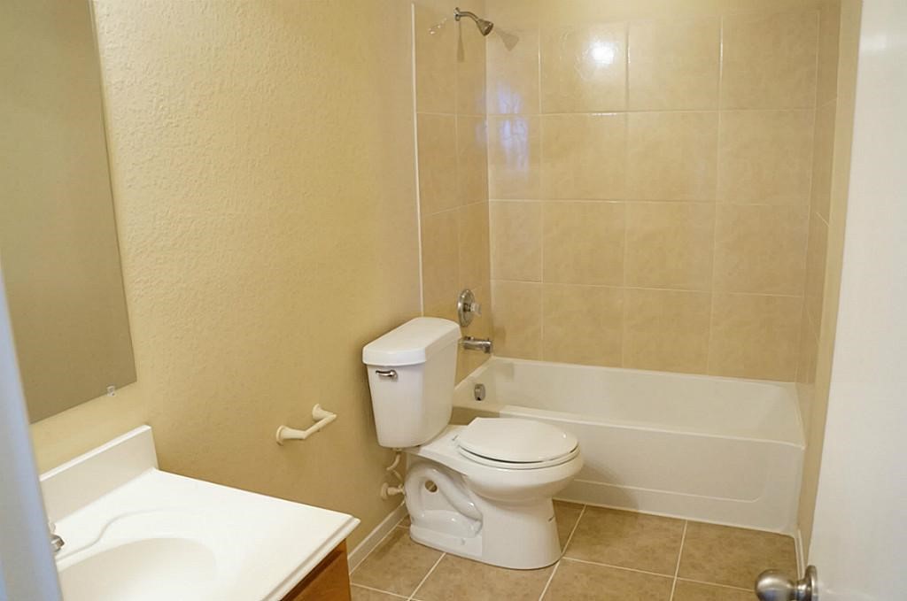 19239 Camerons Camp Drive Property Photo 4