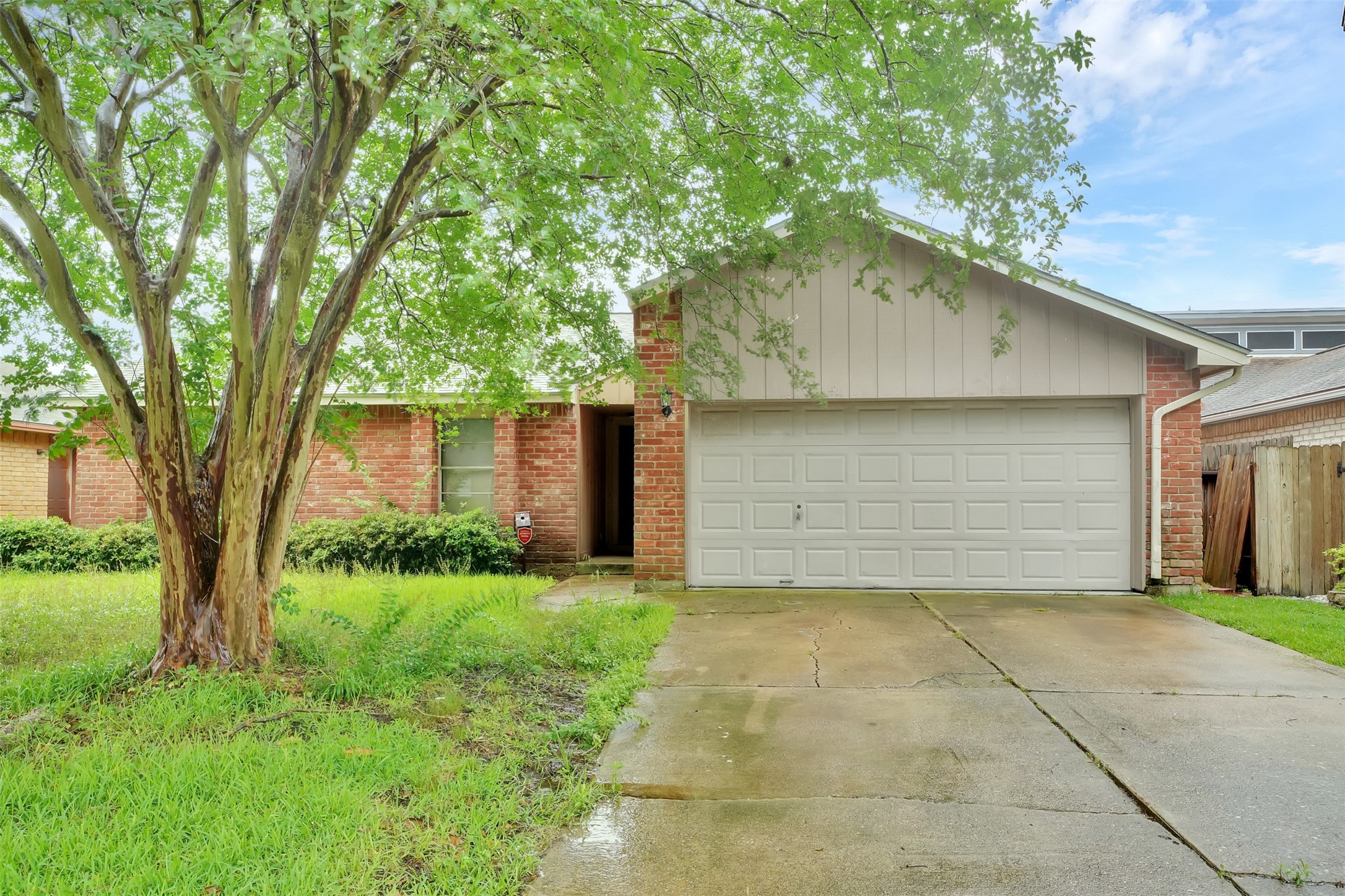 14830 Keelby Property Photo 1