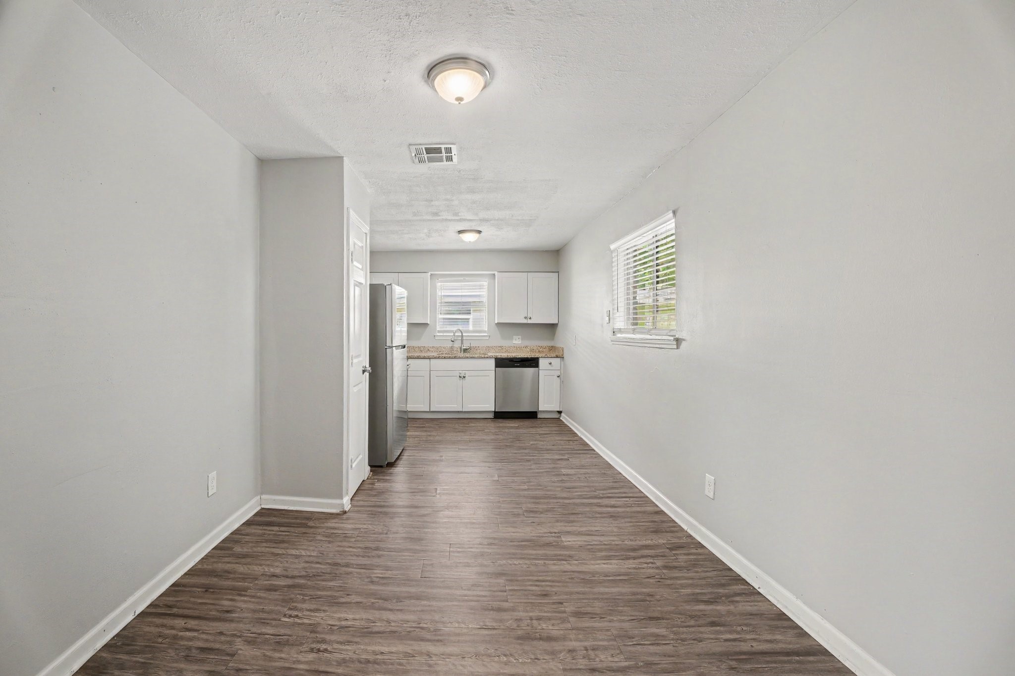 8807 Barton Street Property Photo 5