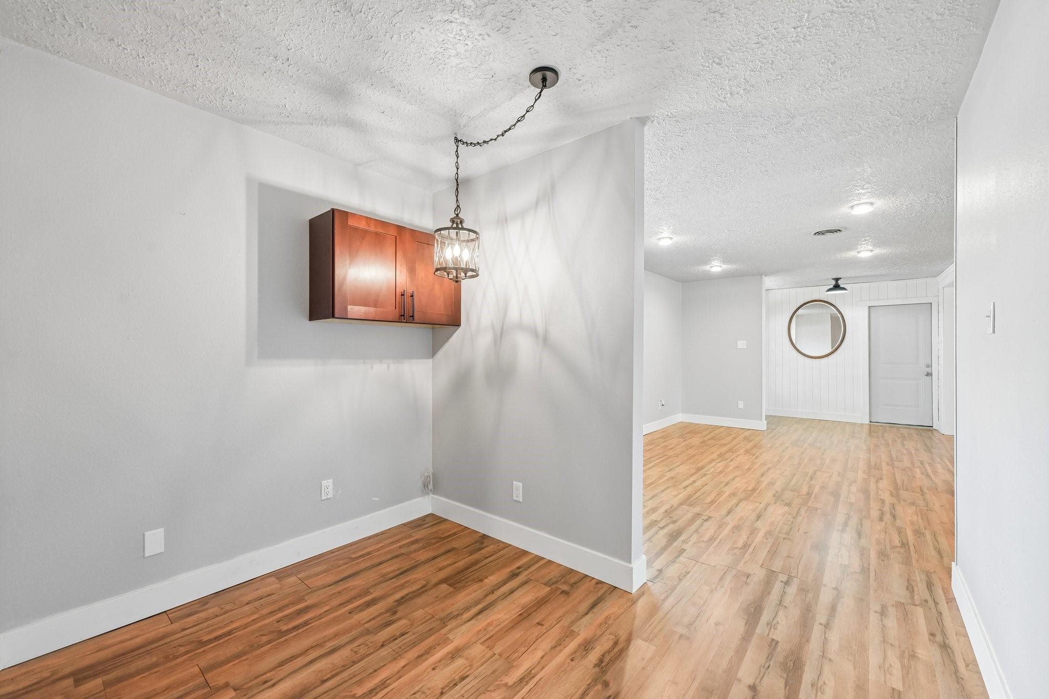 101 W Larkspur Drive, Alvin Tx 77511 Property Photo 14