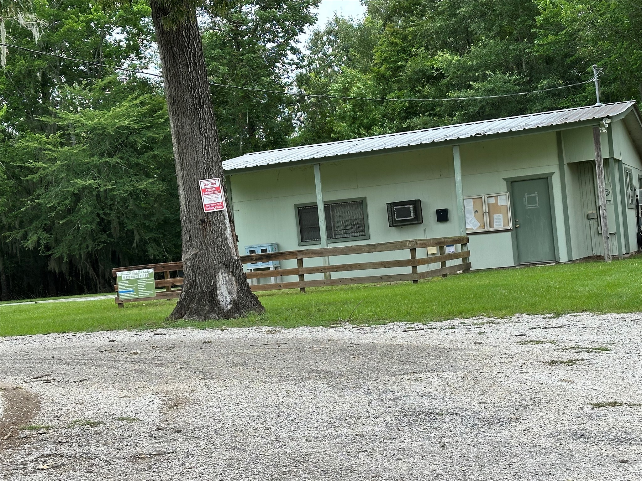 995 Big Hawg Property Photo 6