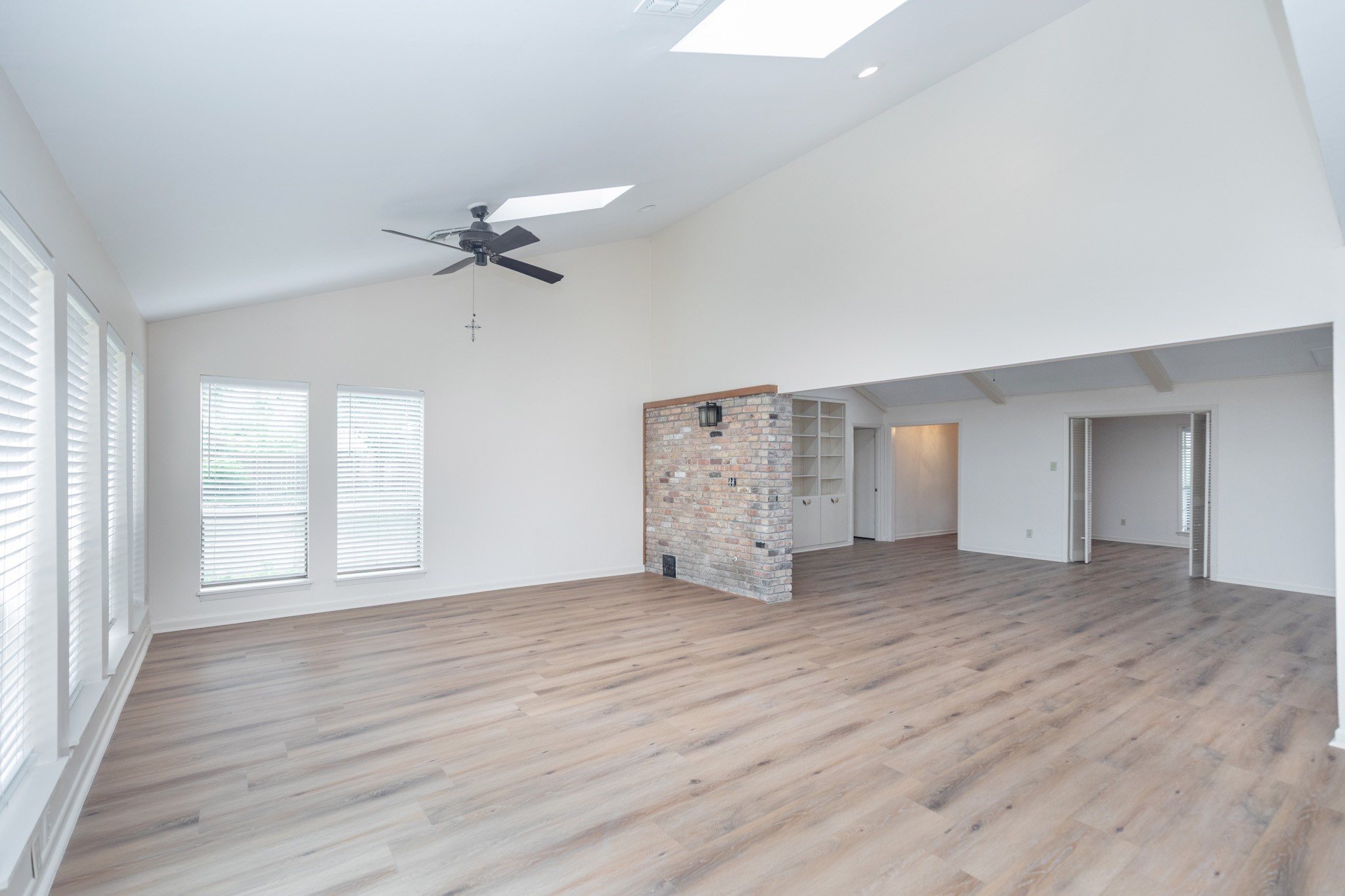 921 Victoria Drive Property Photo 13