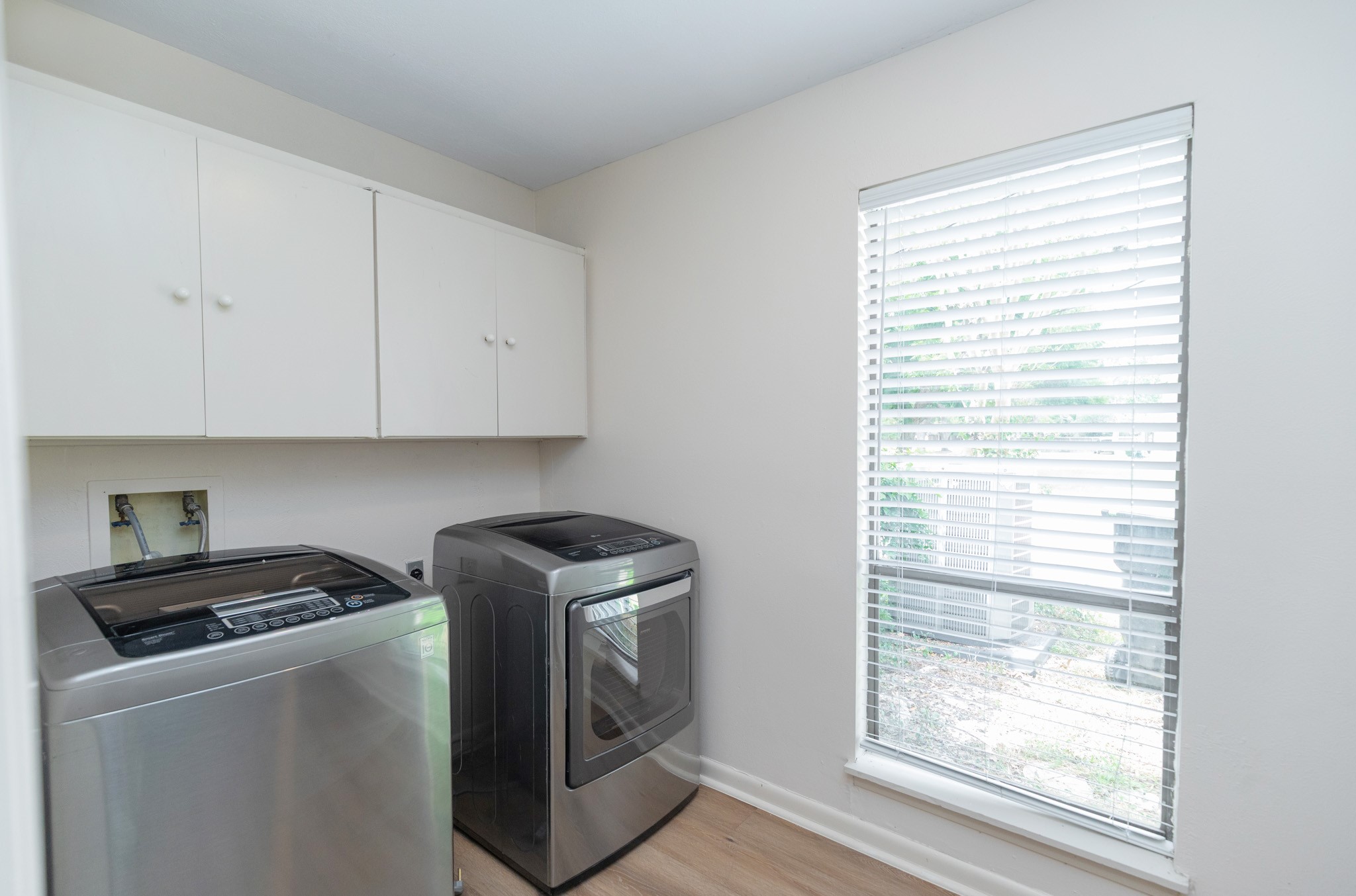 921 Victoria Drive Property Photo 29