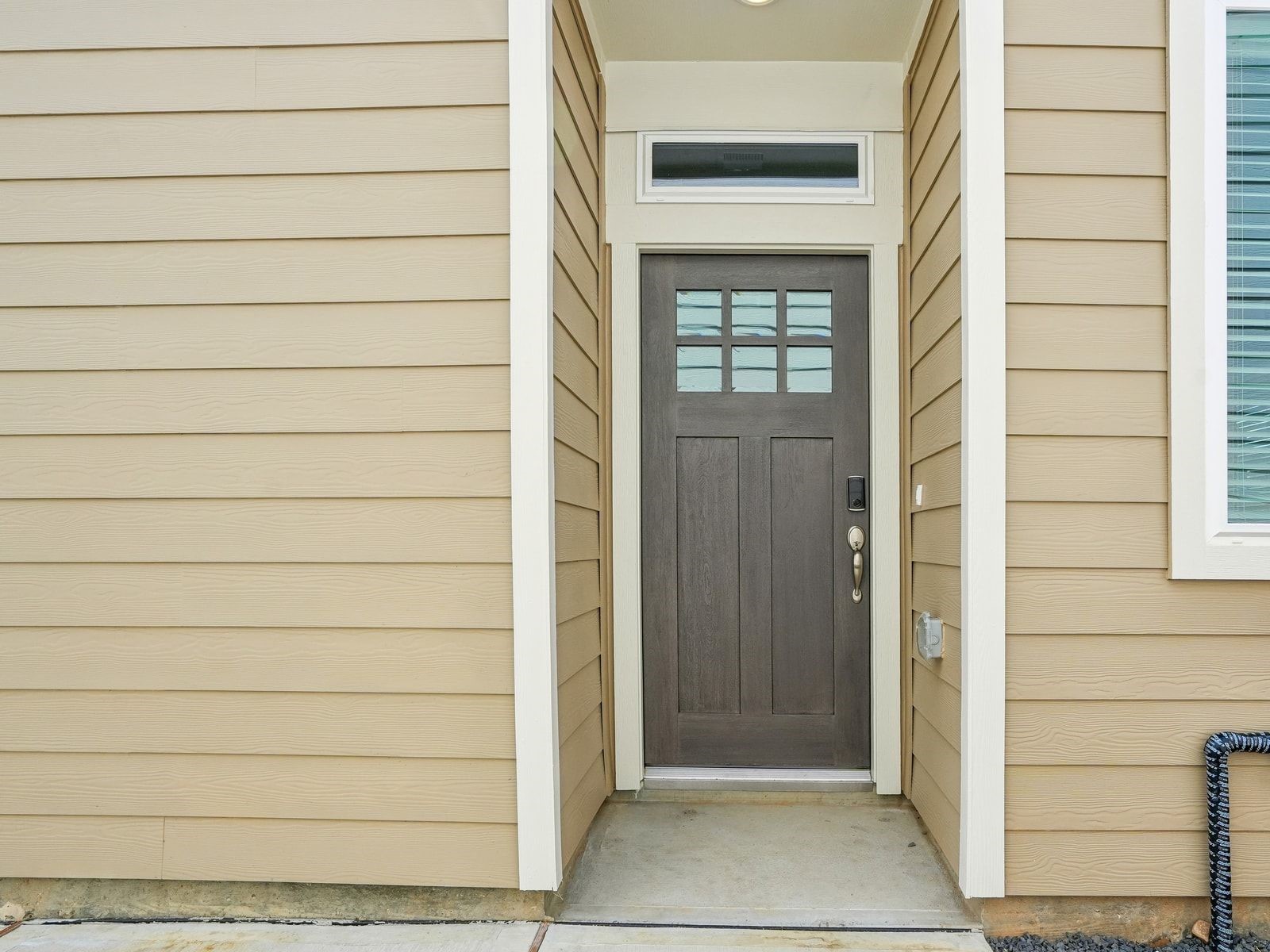1034 Cedar Place Lane Property Photo 4