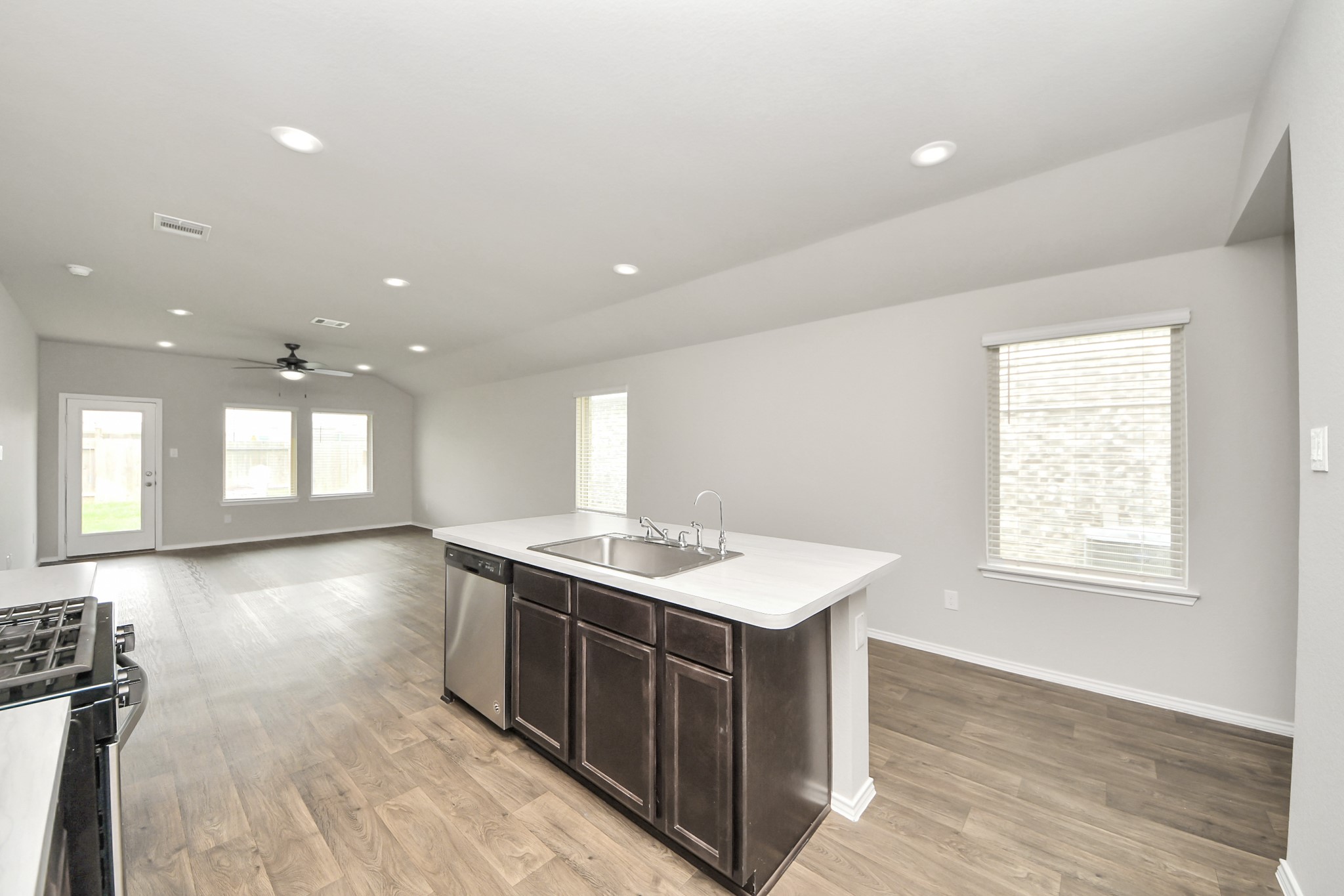 16916 Rich Pines Drive Property Photo 10