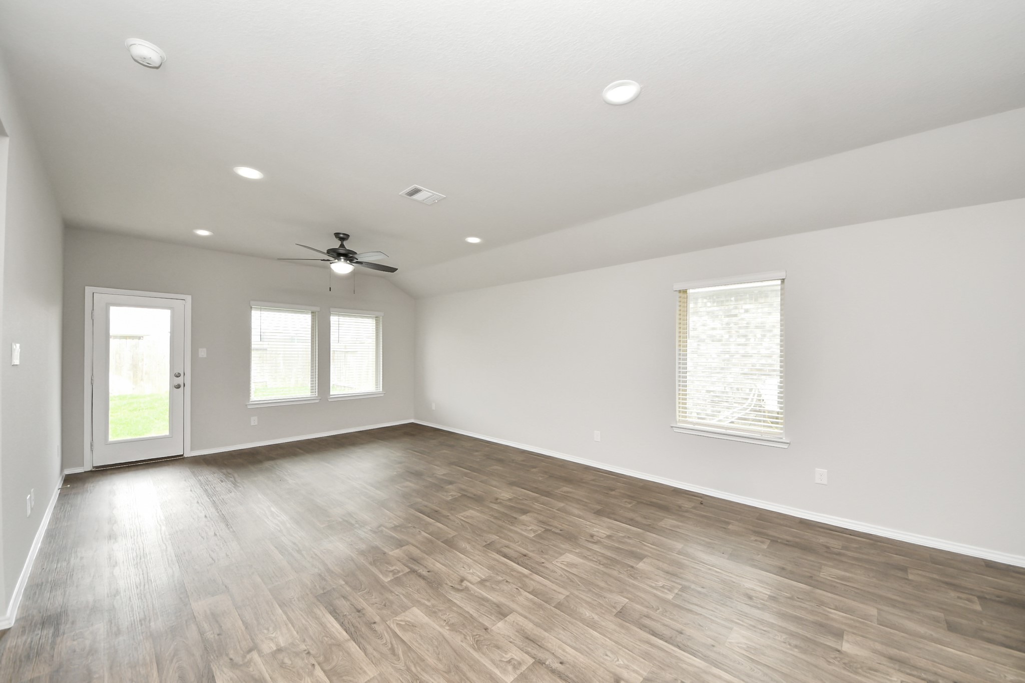 16916 Rich Pines Drive Property Photo 14