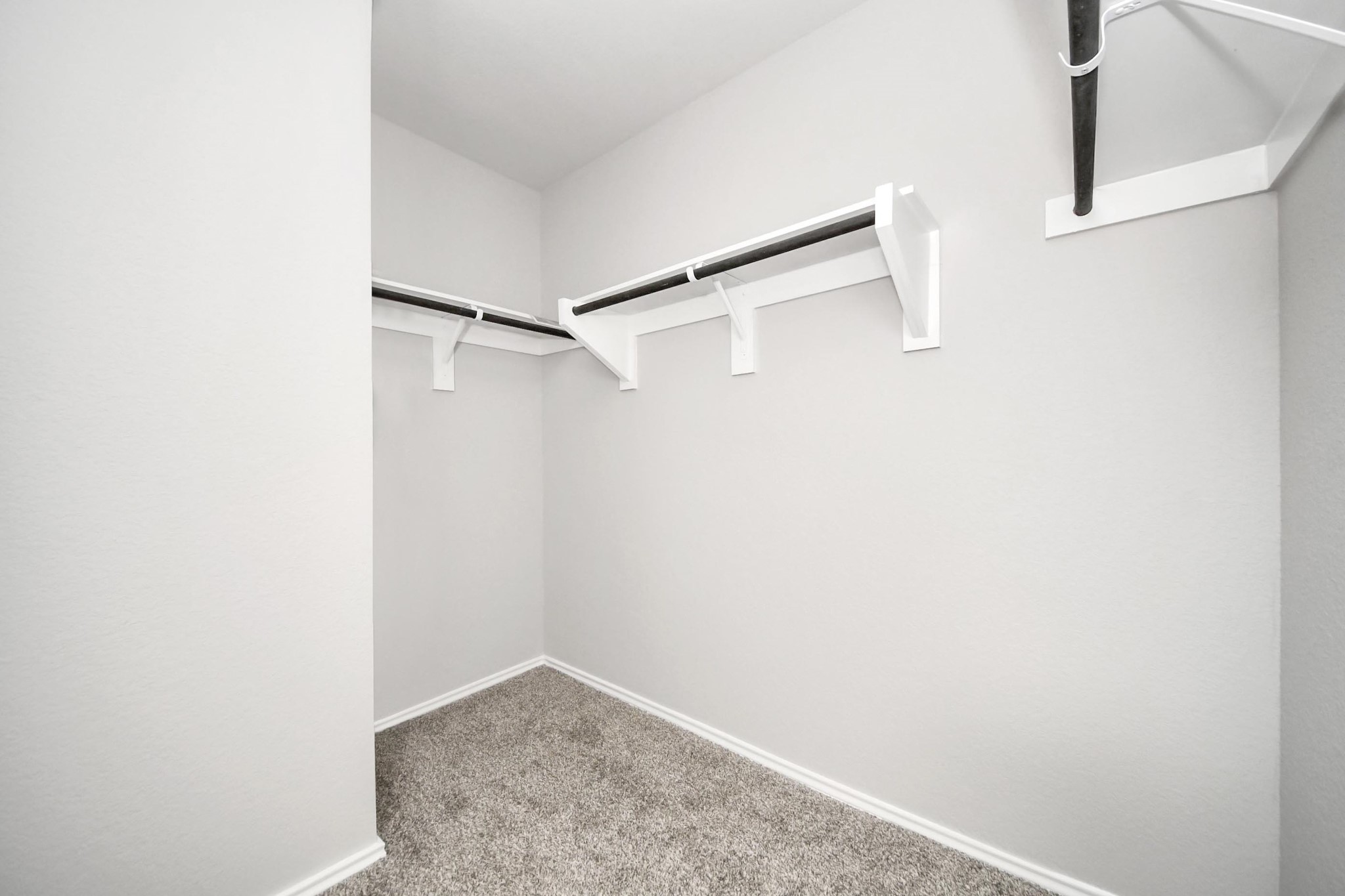 16916 Rich Pines Drive Property Photo 27