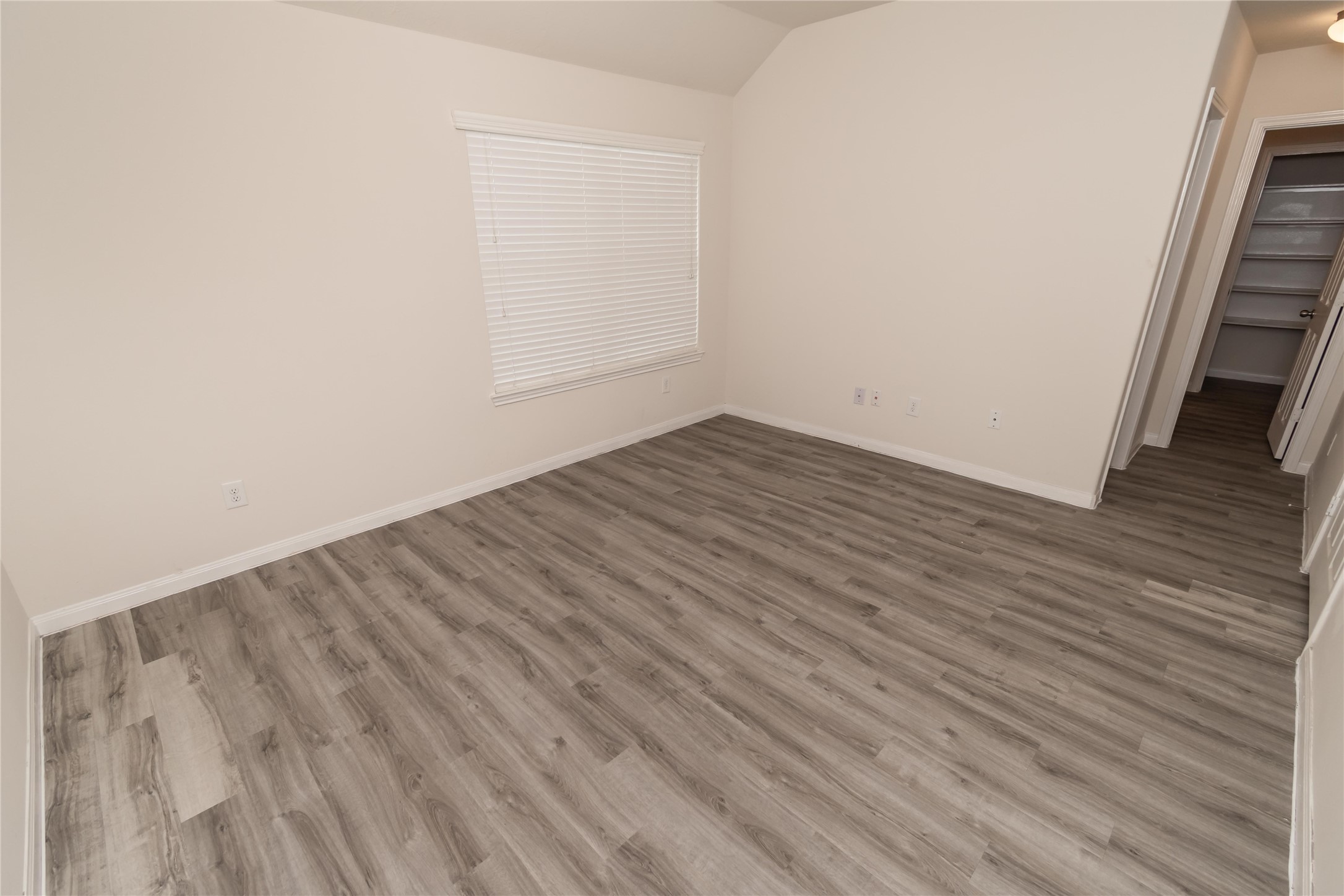 3602 Bluebird Park Lane Property Photo 6