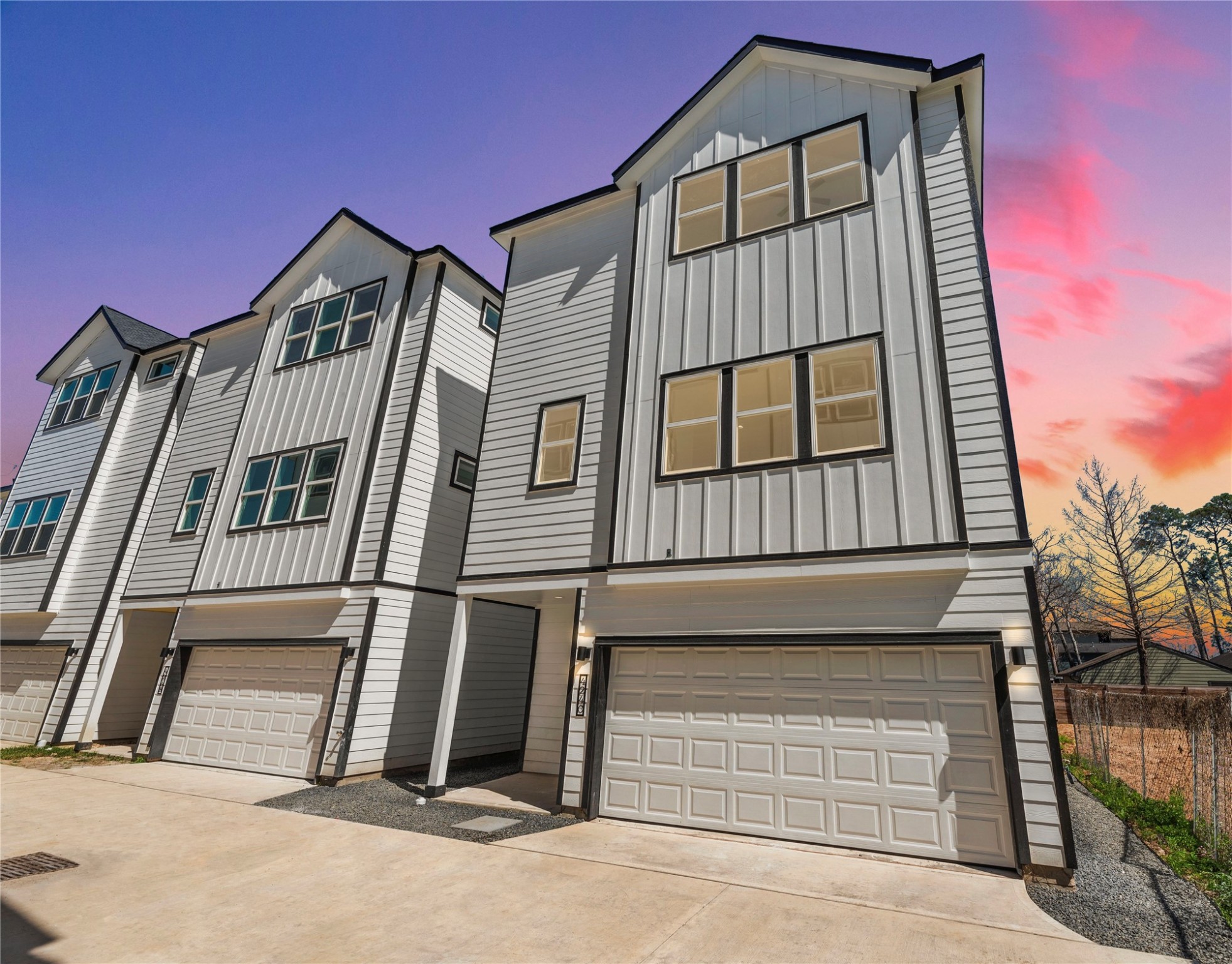 424 Sikes C Property Photo 1