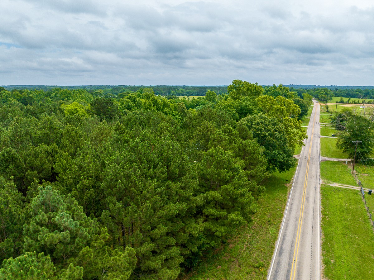 21135 Fm 1252 Property Photo 14