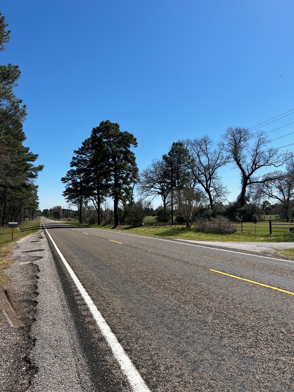 2404 Tx-75 Road Property Photo 2