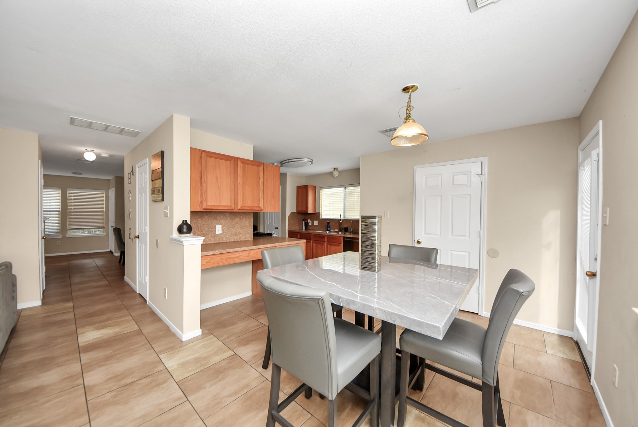 20626 Sycamore Crest Lane Property Photo 3