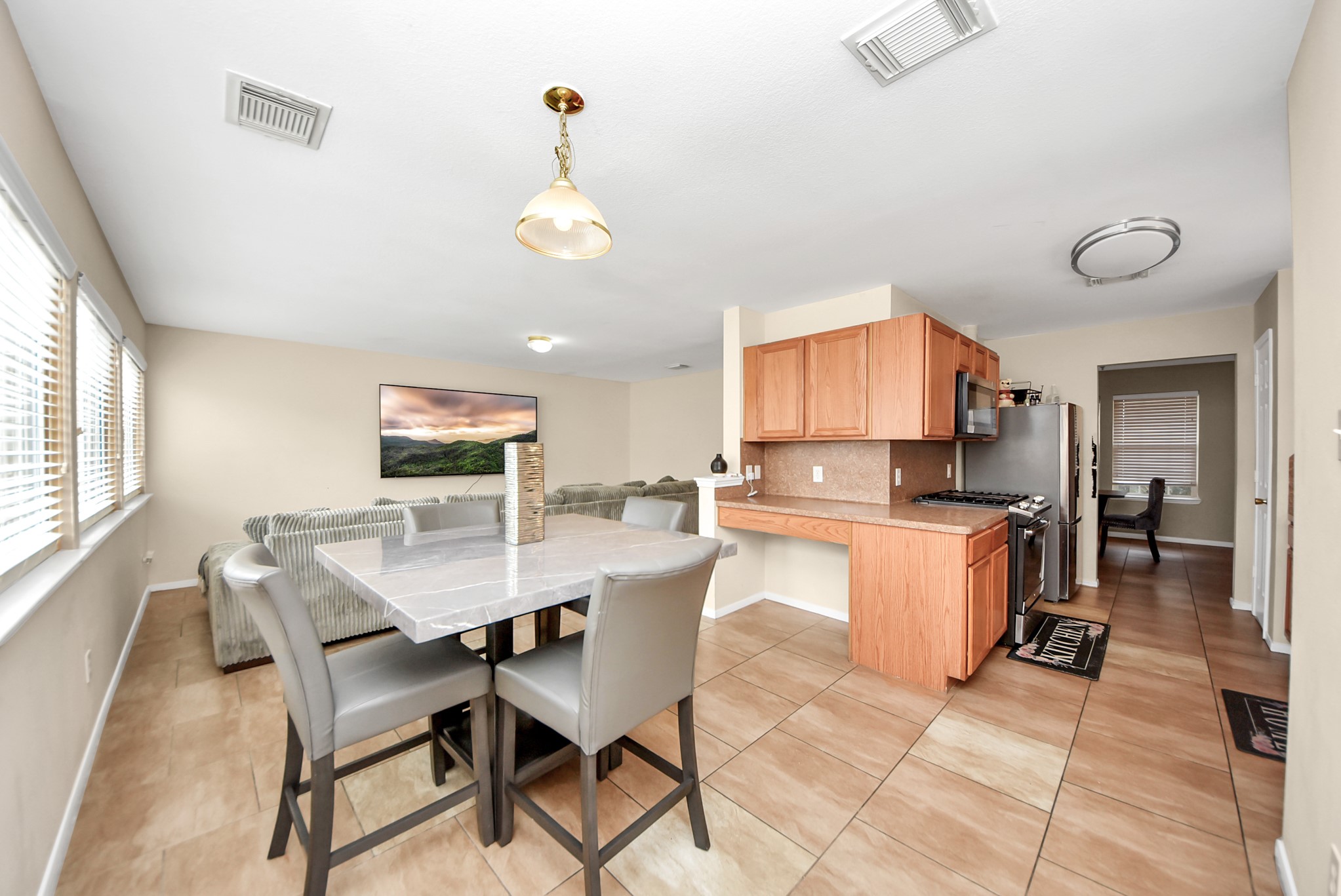 20626 Sycamore Crest Lane Property Photo 4