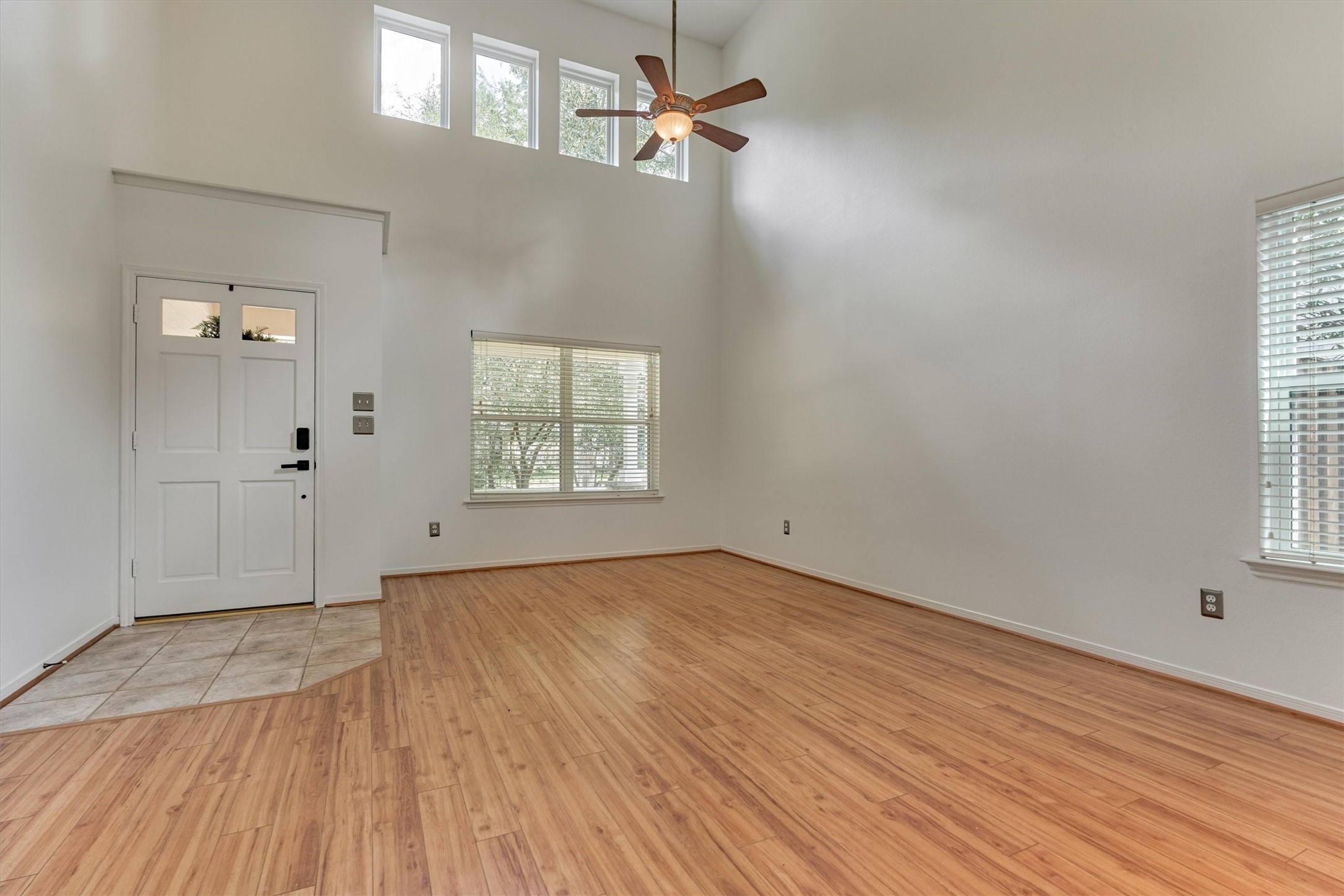 59 W Gaslight Place Property Photo 3