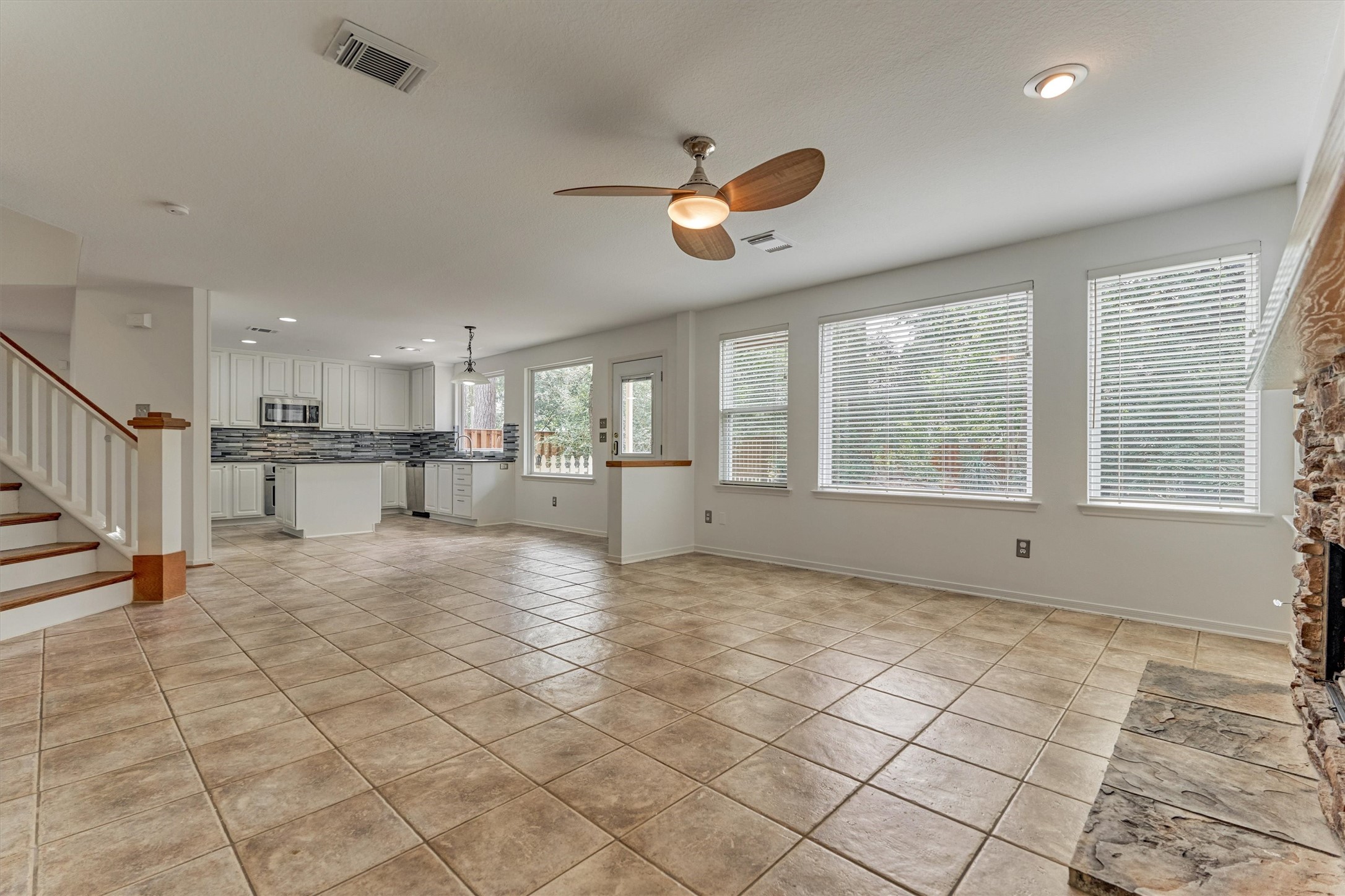 59 W Gaslight Place Property Photo 9