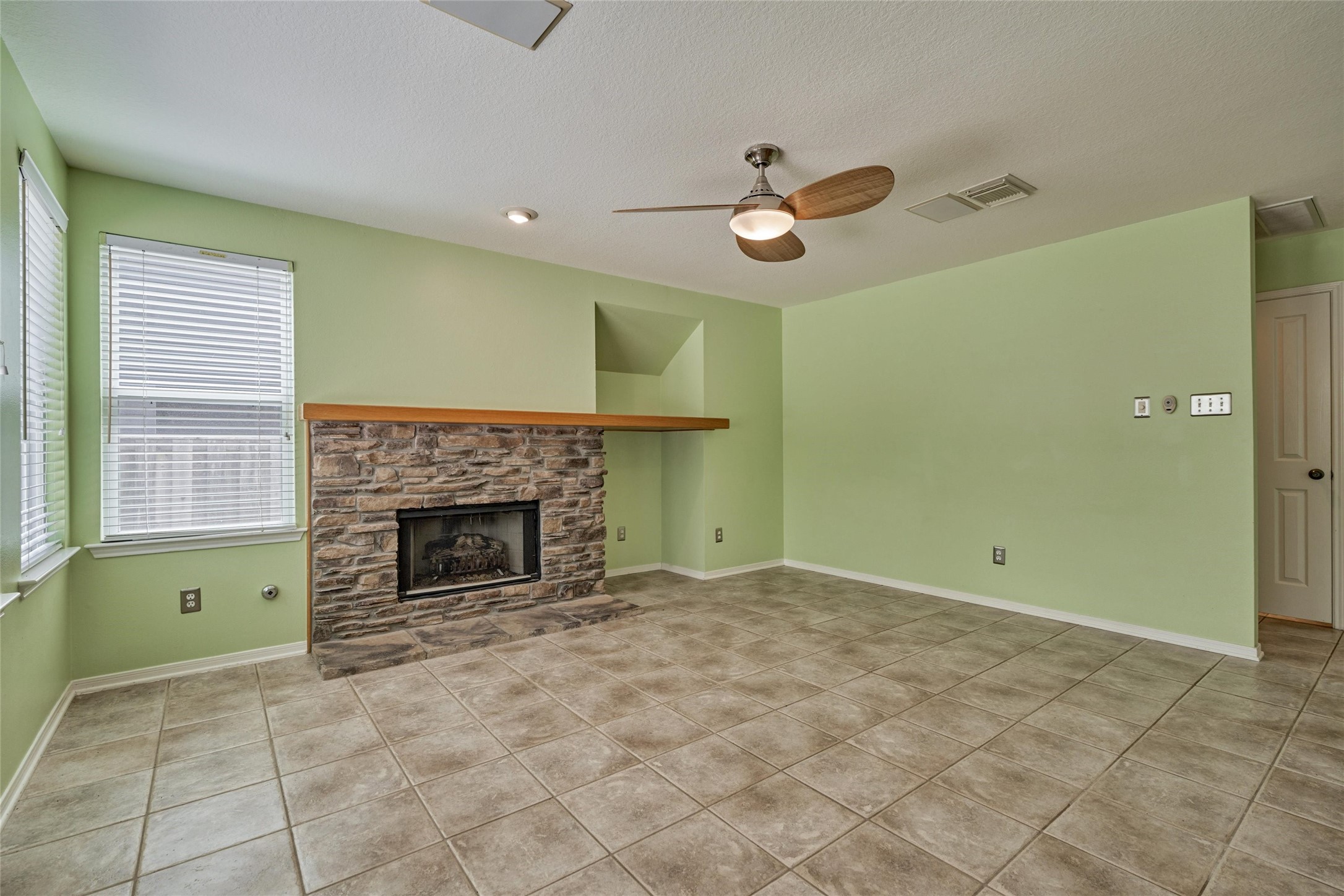 59 W Gaslight Place Property Photo 14