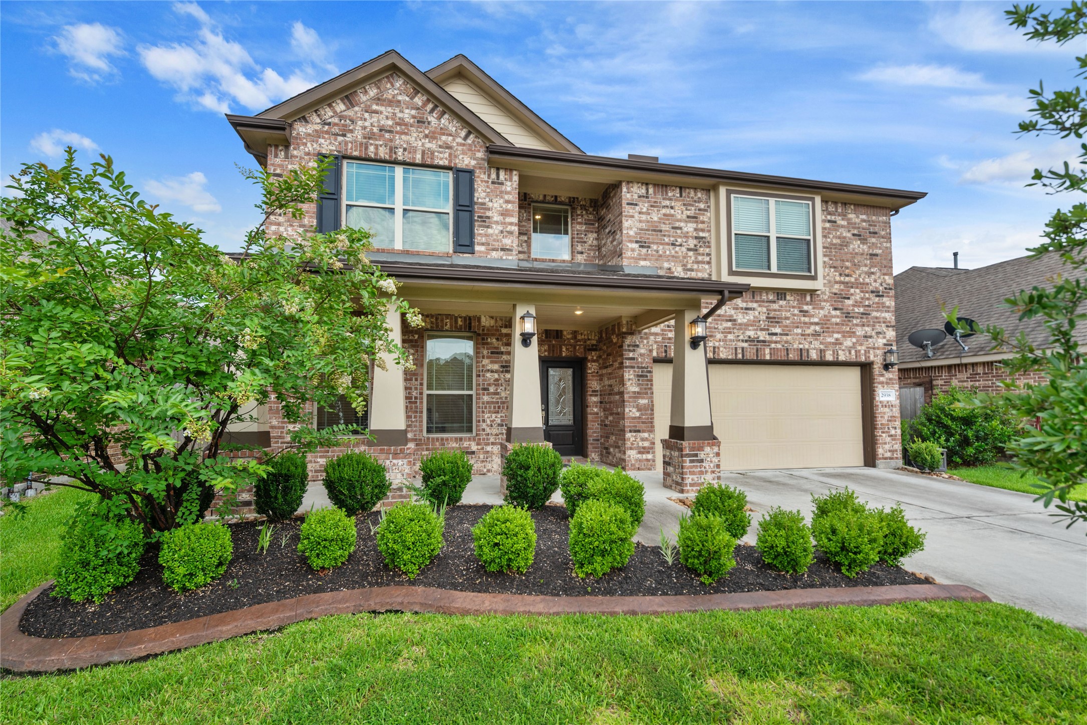 2938 Fox Ledge Court Property Photo 1