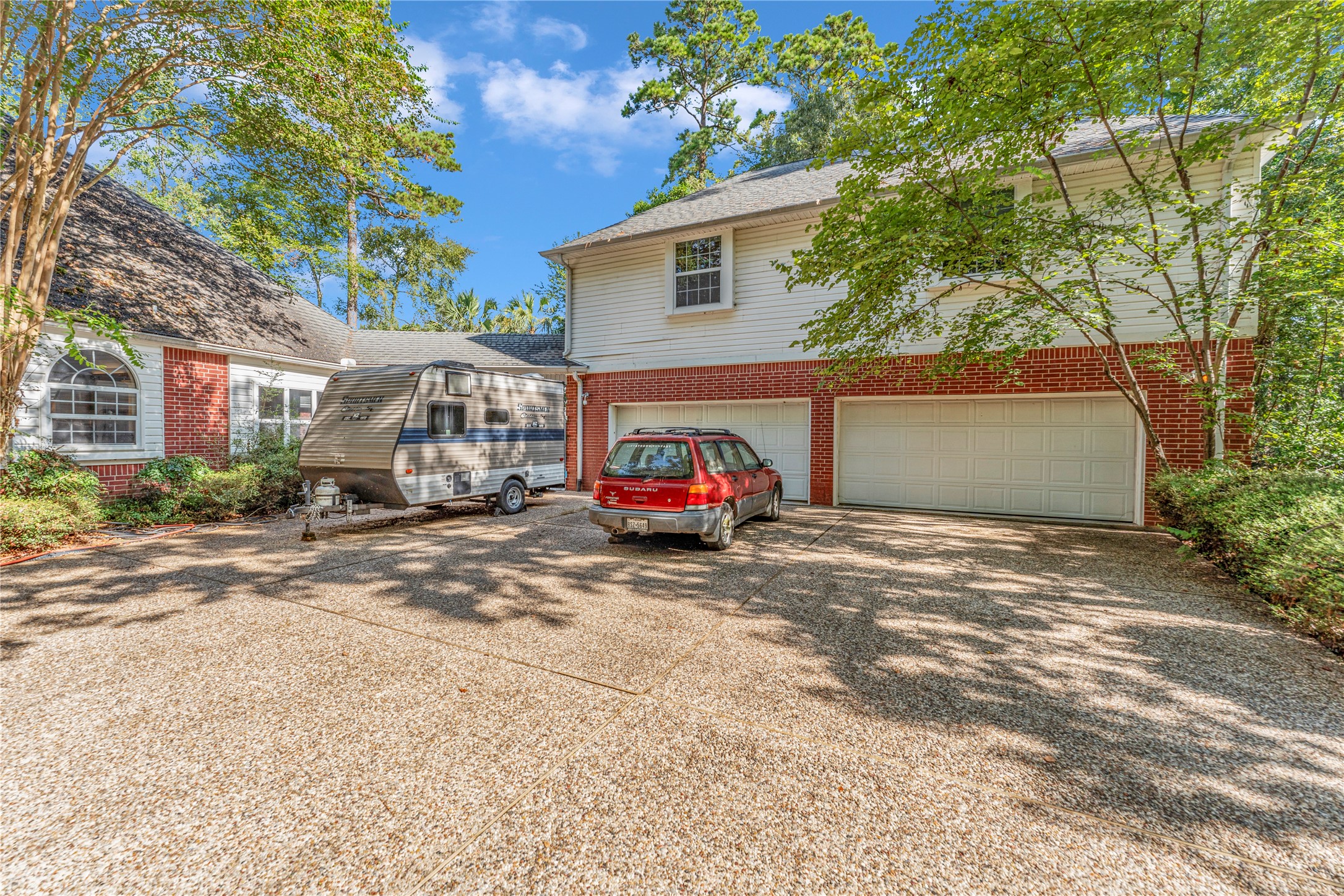 122 E Park Drive Property Photo 2